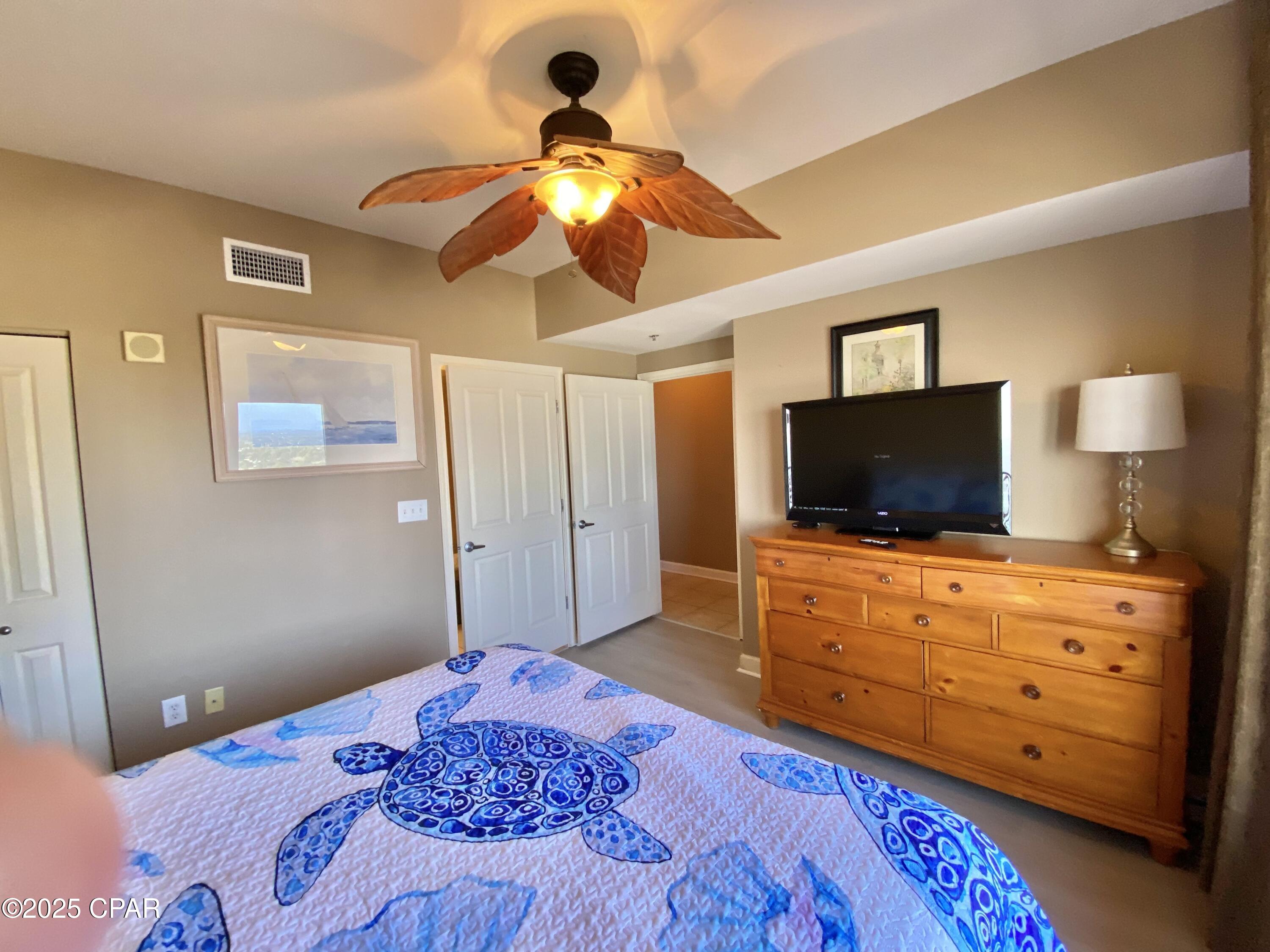 Image 10 For 9900 Thomas Drive 2325