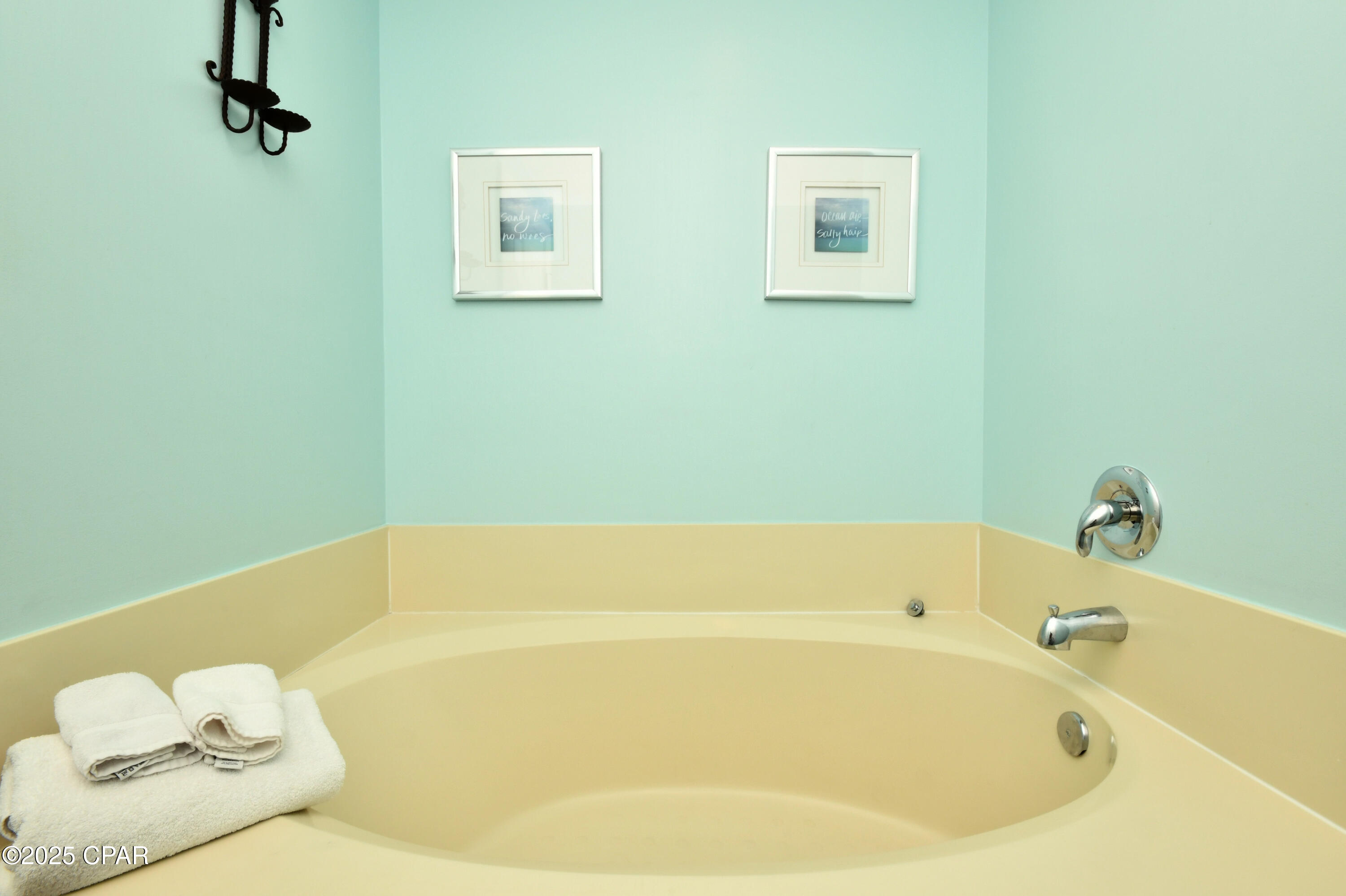 Image 32 For 9450 Thomas Drive 1209c