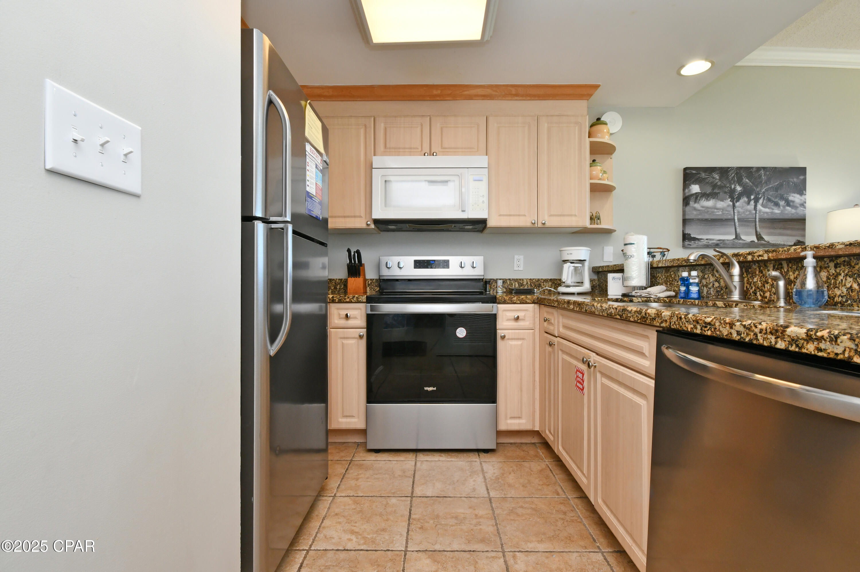 Image 21 For 9450 Thomas Drive 1406d