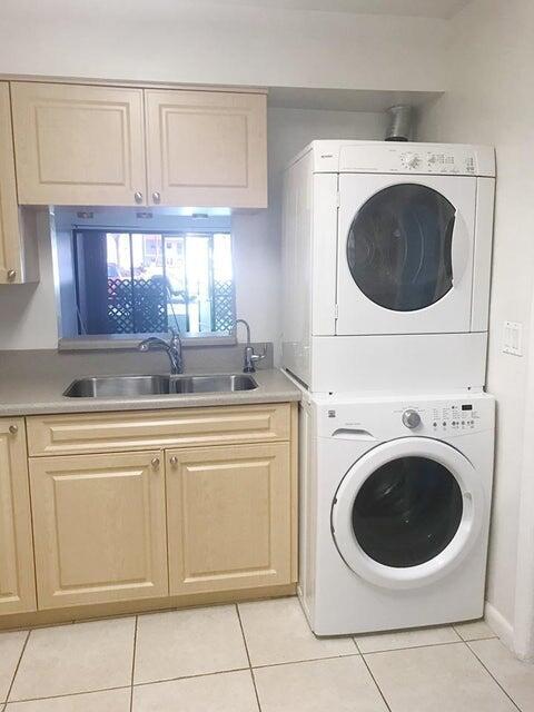 Island House Condominium