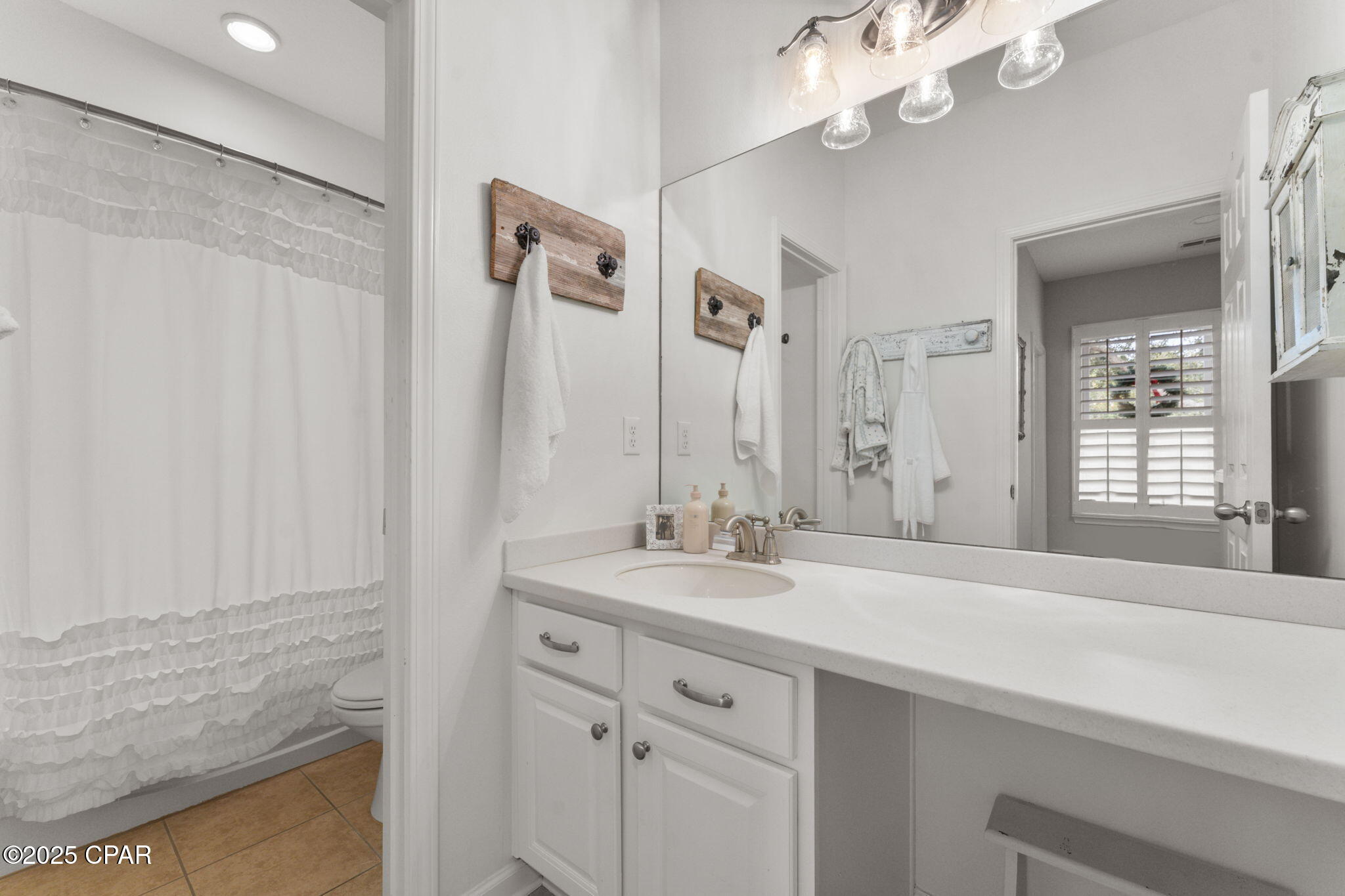 Image 33 For 129 Terrapin Close