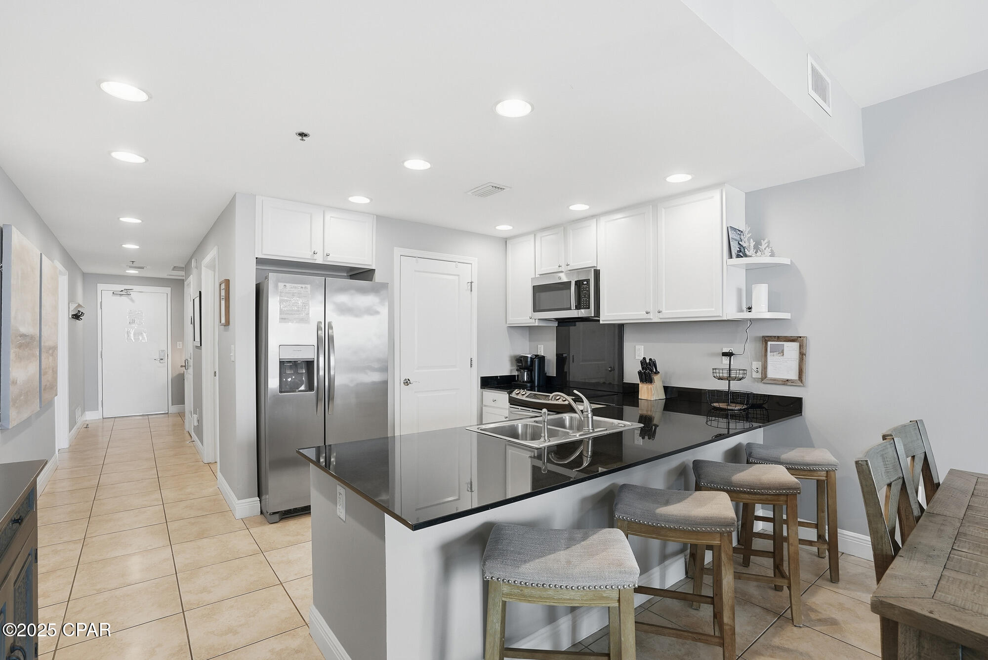 Image 15 For 16701 Front Beach Road 2004