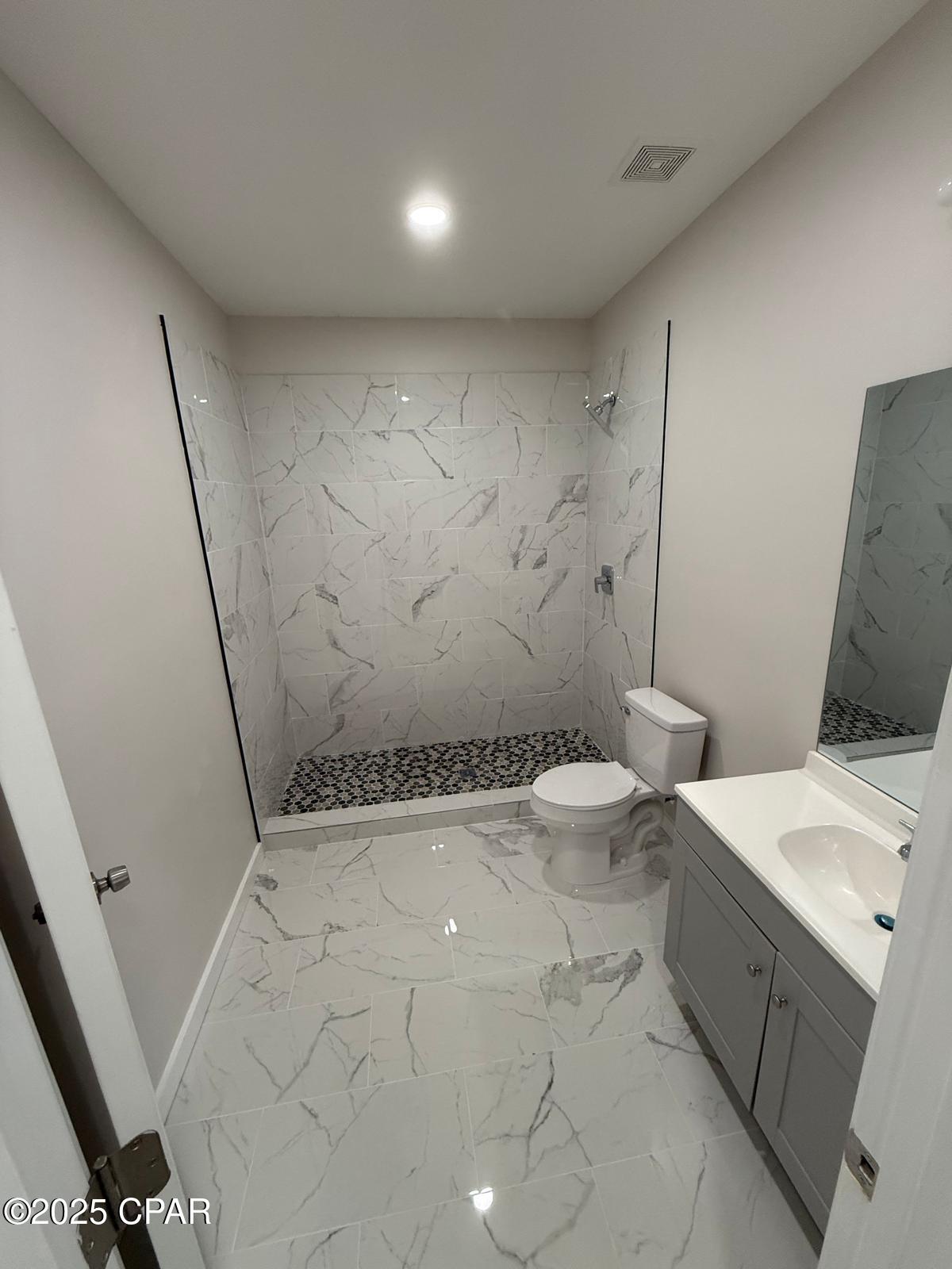 Image 10 For 2913 5th Court A