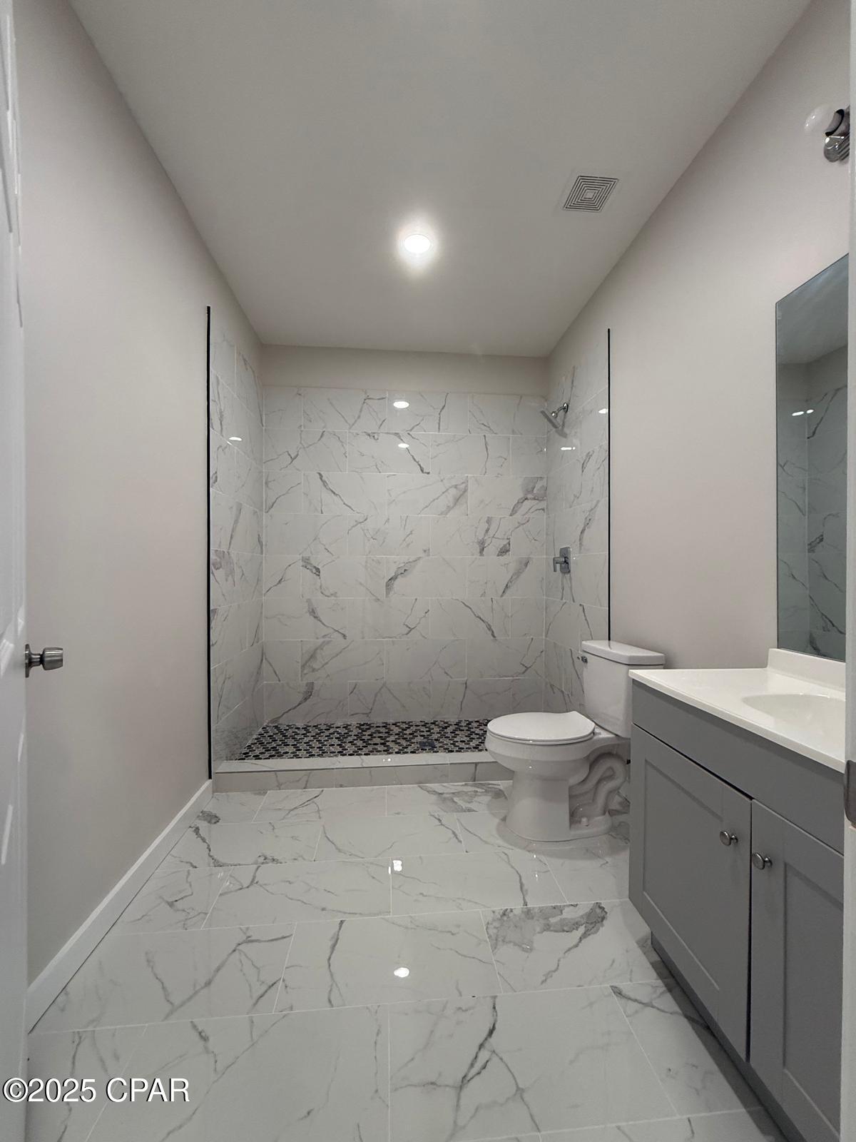 Image 11 For 2913 5th Court A