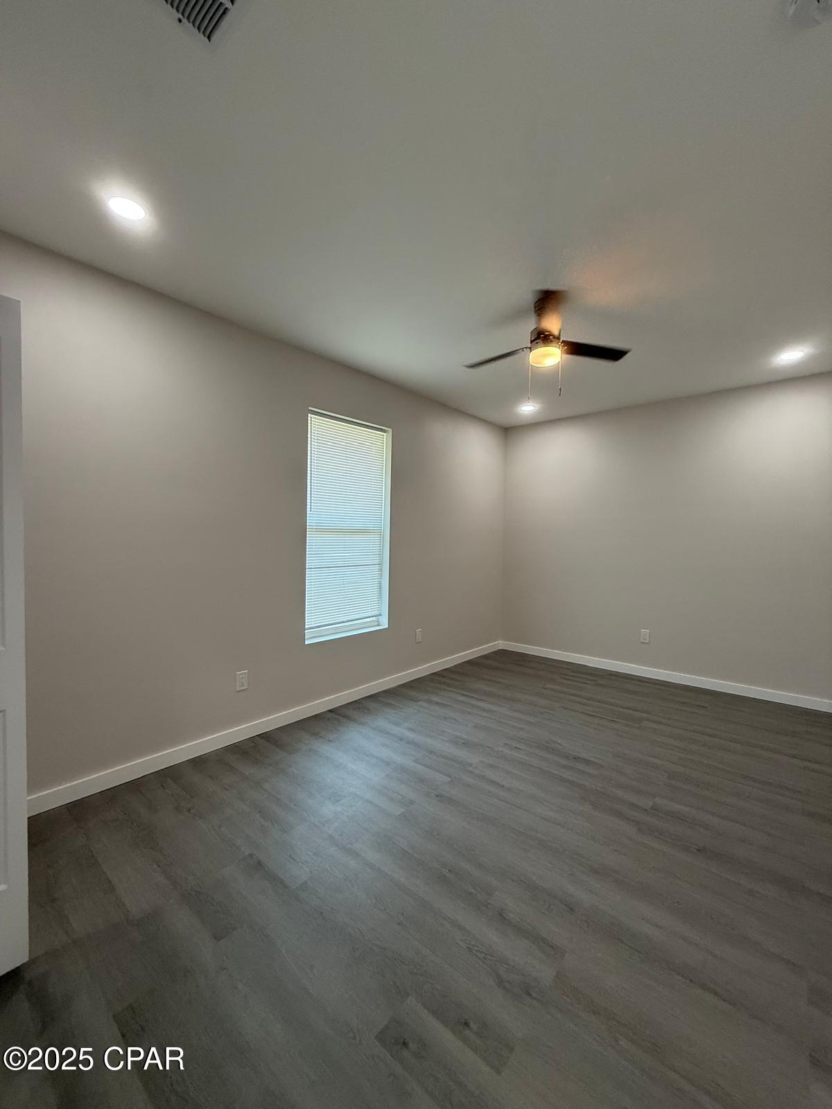 Image 12 For 2913 5th Court A