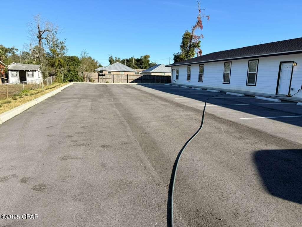 Image 2 For 2913 5th Court A