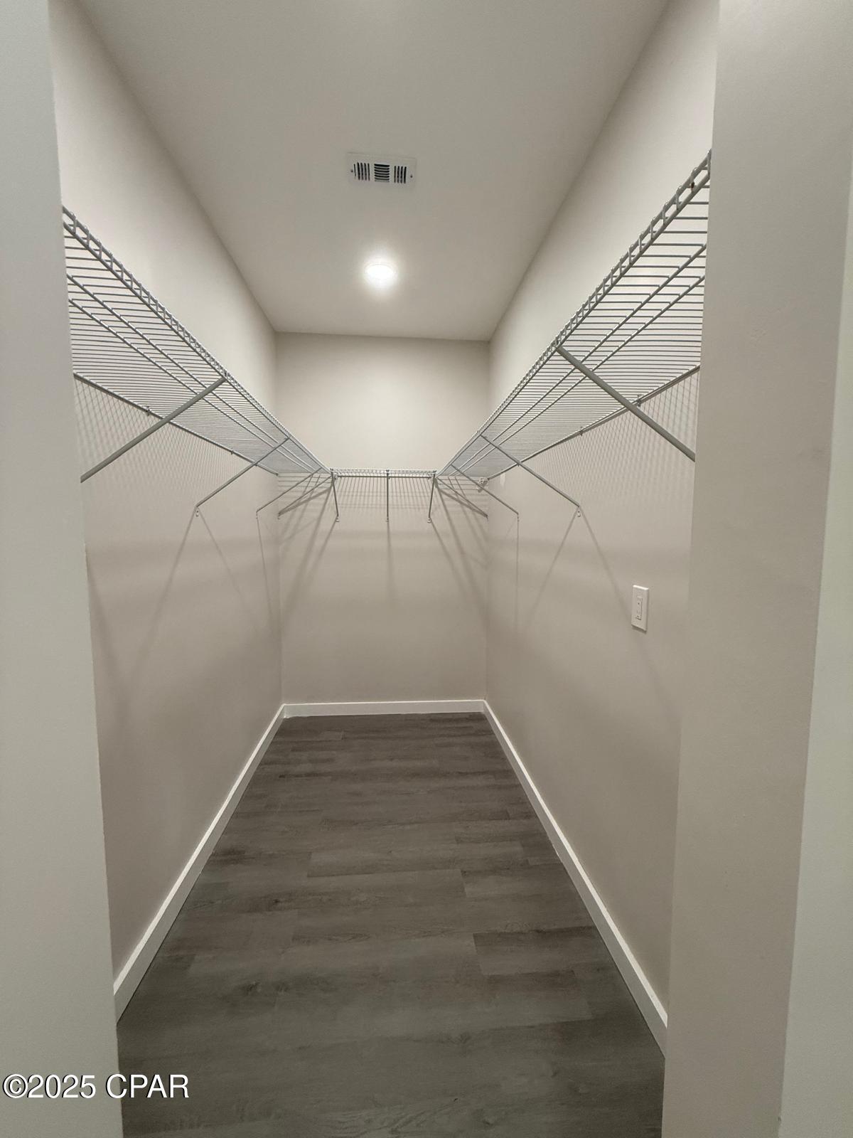 Image 9 For 2913 5th Court A