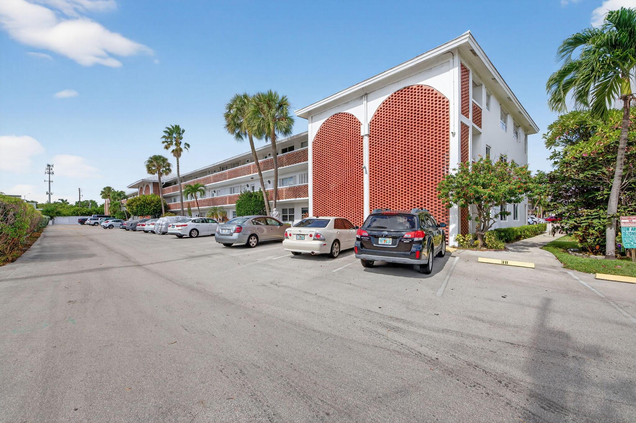 Lighthouse Point Gardens