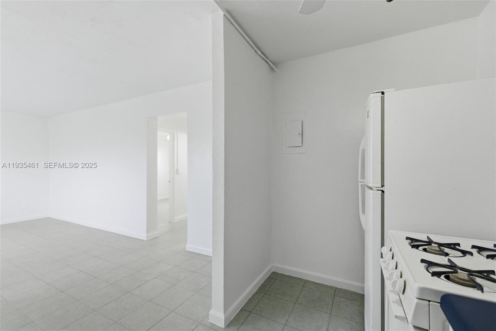 Property photo # 4