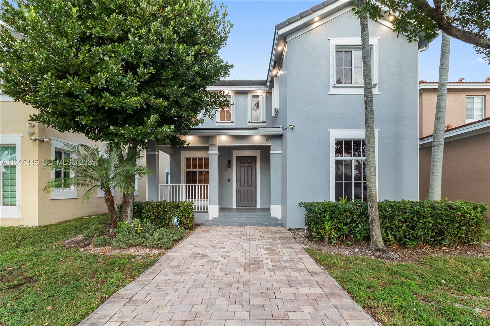 Beautiful home, family-friendly neighborhood with amazing natural light and stylish recessed lighting. Offers abedroom and full bath on the first floor, along with newer A/C and water heater for peace of mind. Enjoy aspacious living room that flows into a large kitchen and cozy breakfast area—perfect for gatherings. The laundryarea leads to a two-car garage, and a wide driveway easily fits five cars. Upstairs, you’ll find a master suite withprivate bath, roman tub, and two walk-in closets, plus two additional bedrooms and a second family room. Acharming front terrace and ample parking complete this must-see gem!