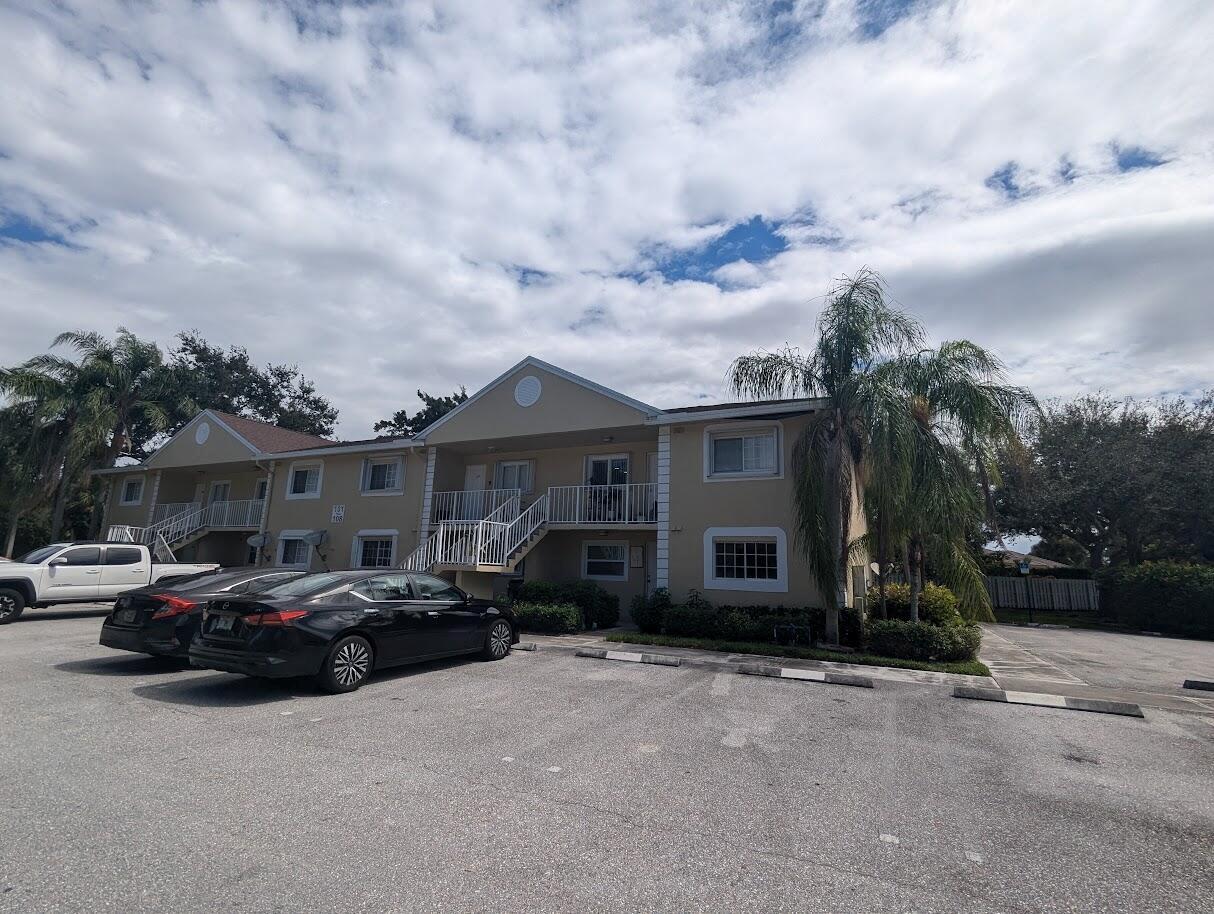 Palm Beach Trace Condo