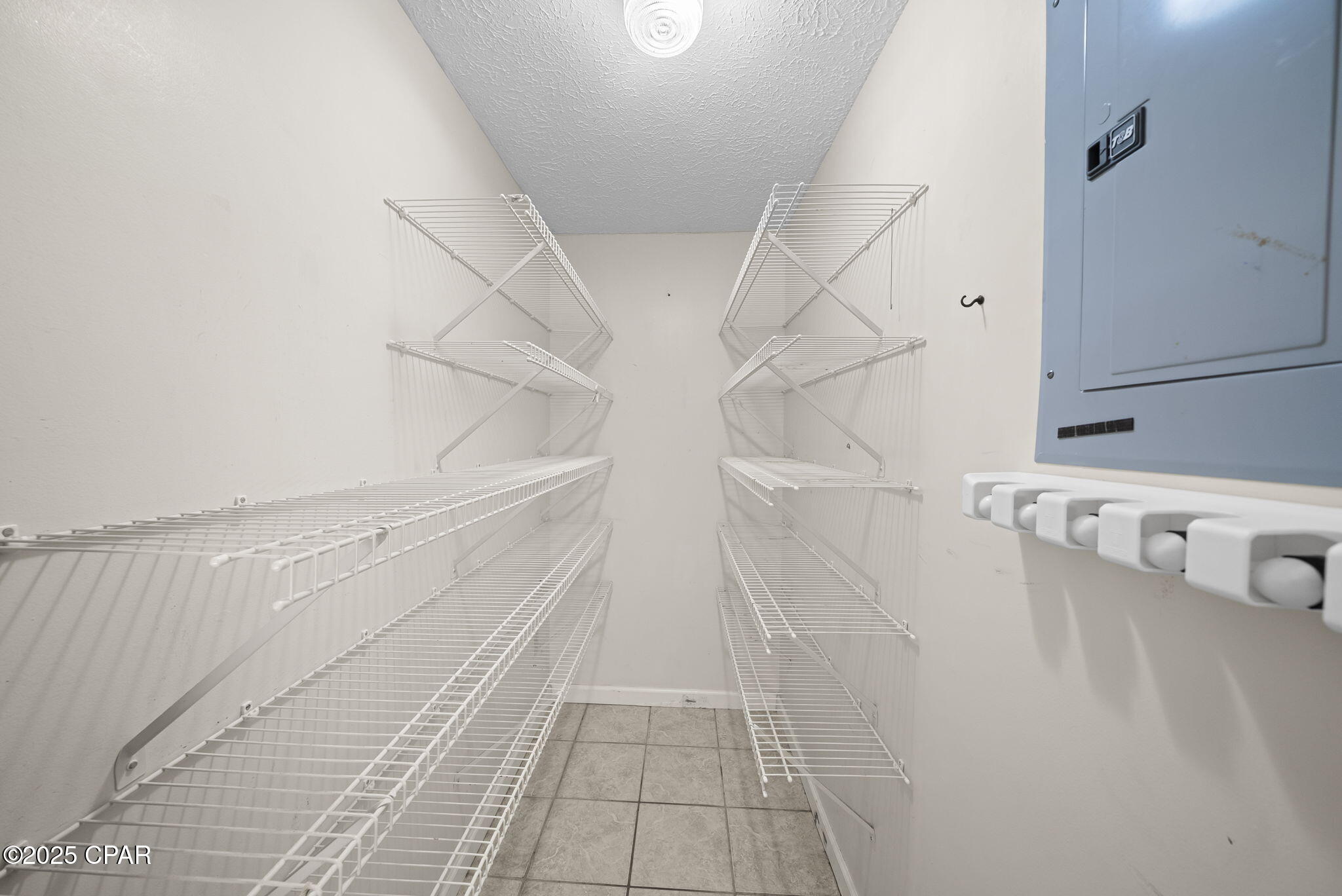 Image 10 For 4916 Hensey Avenue