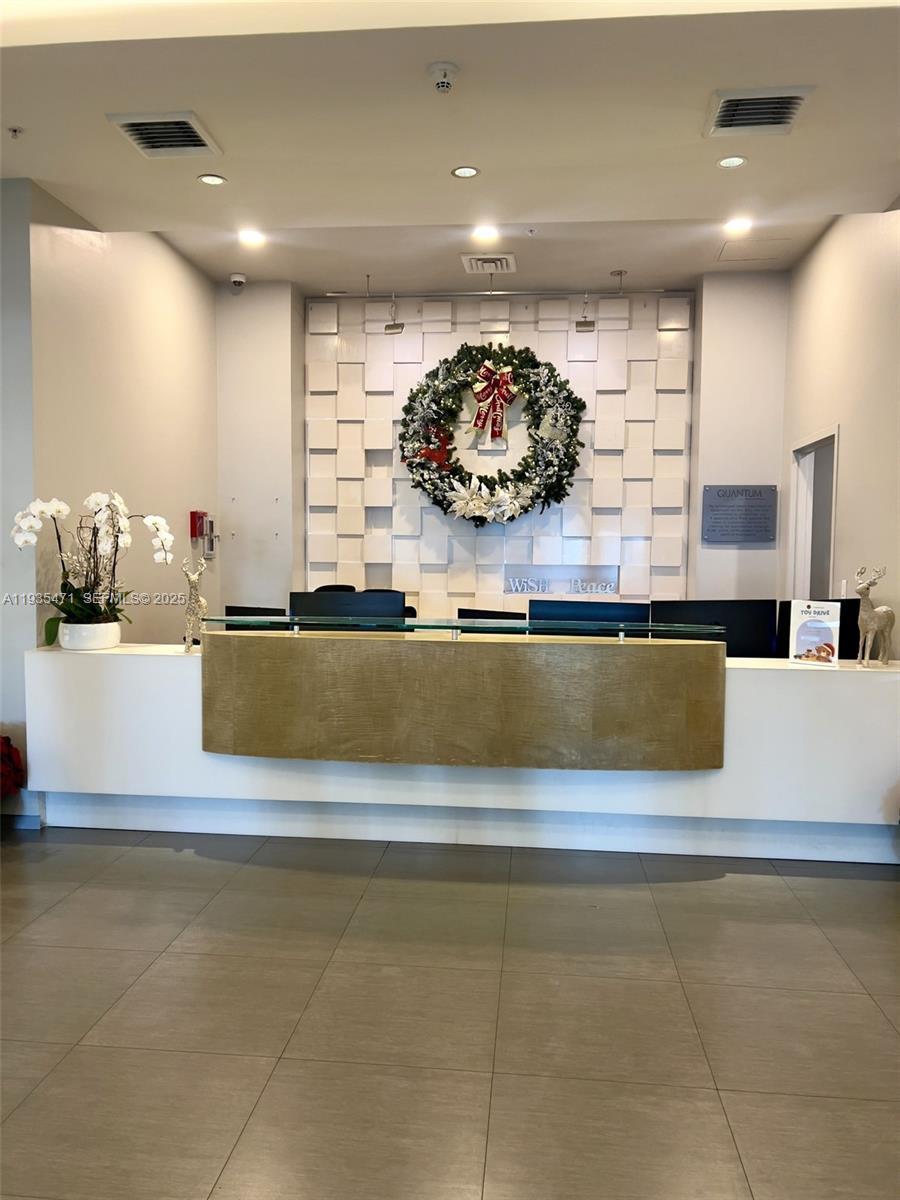 Quantum On The Bay Condo