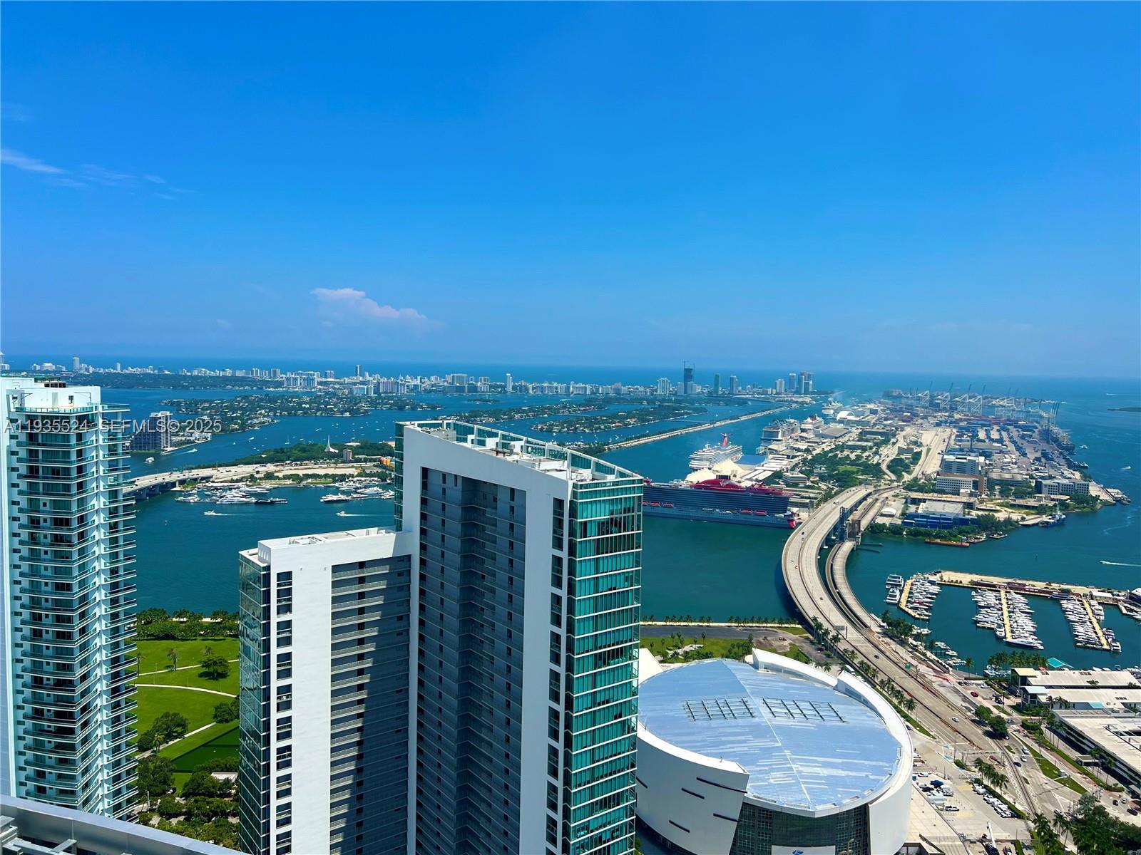 Paramount Miami Worldcent