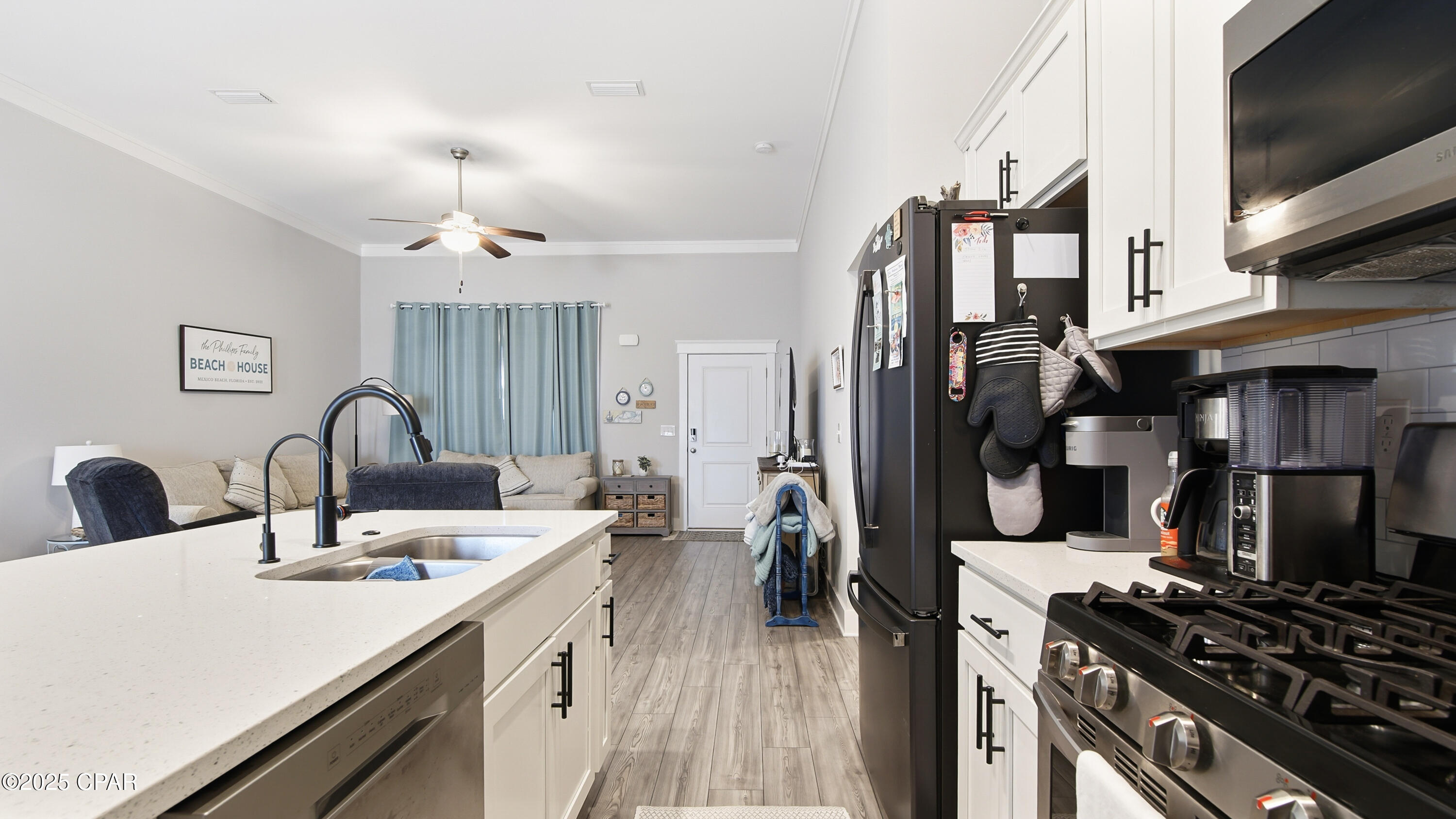 Image 14 For 102 St Charles Street