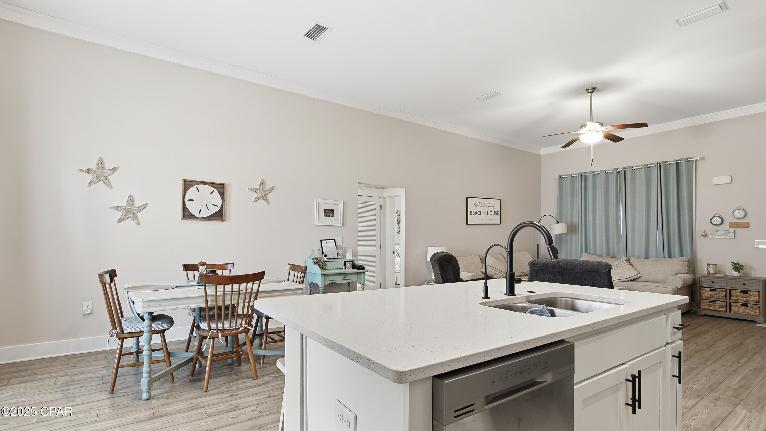 Image 15 For 102 St Charles Street