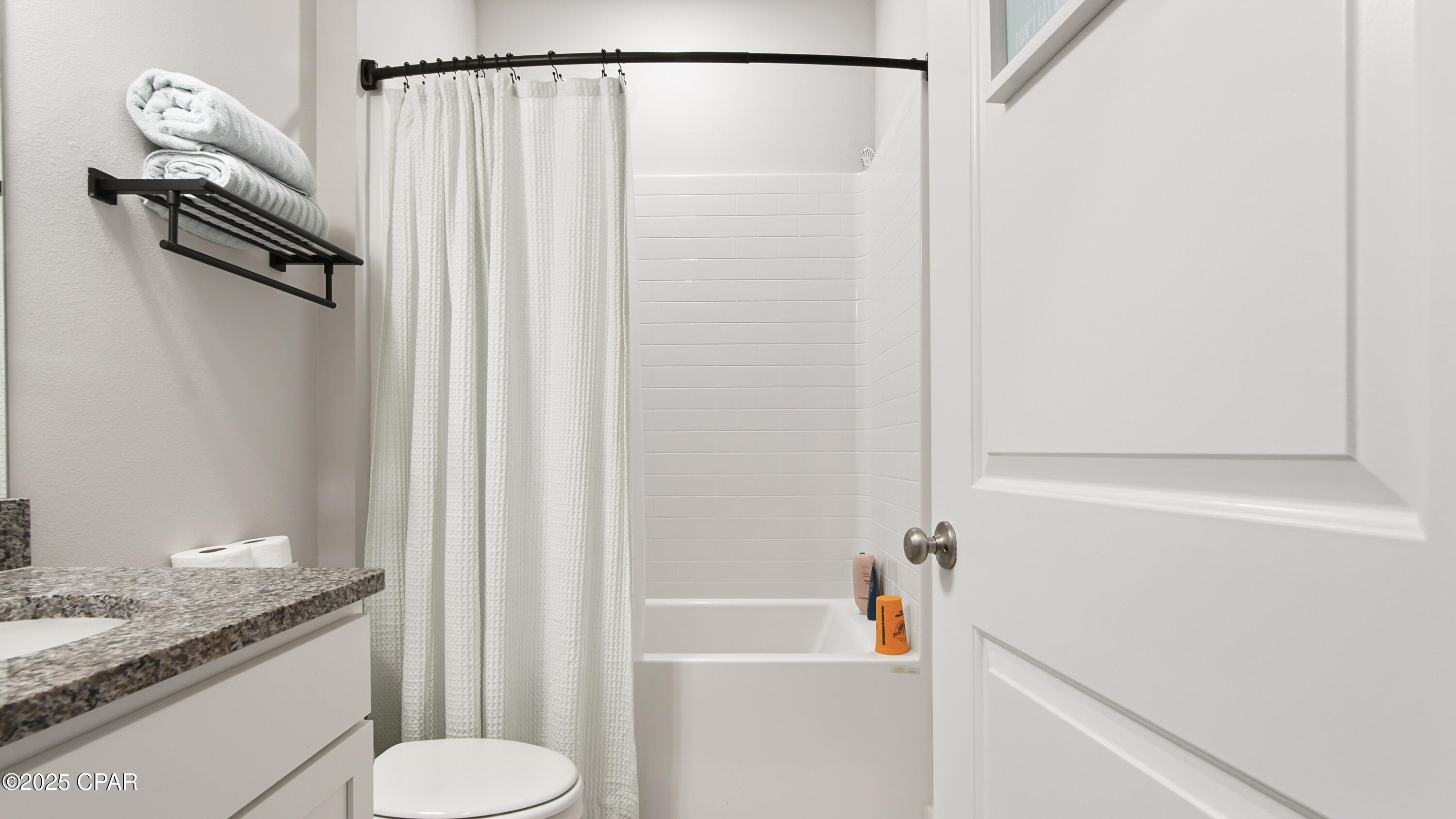 Image 20 For 102 St Charles Street