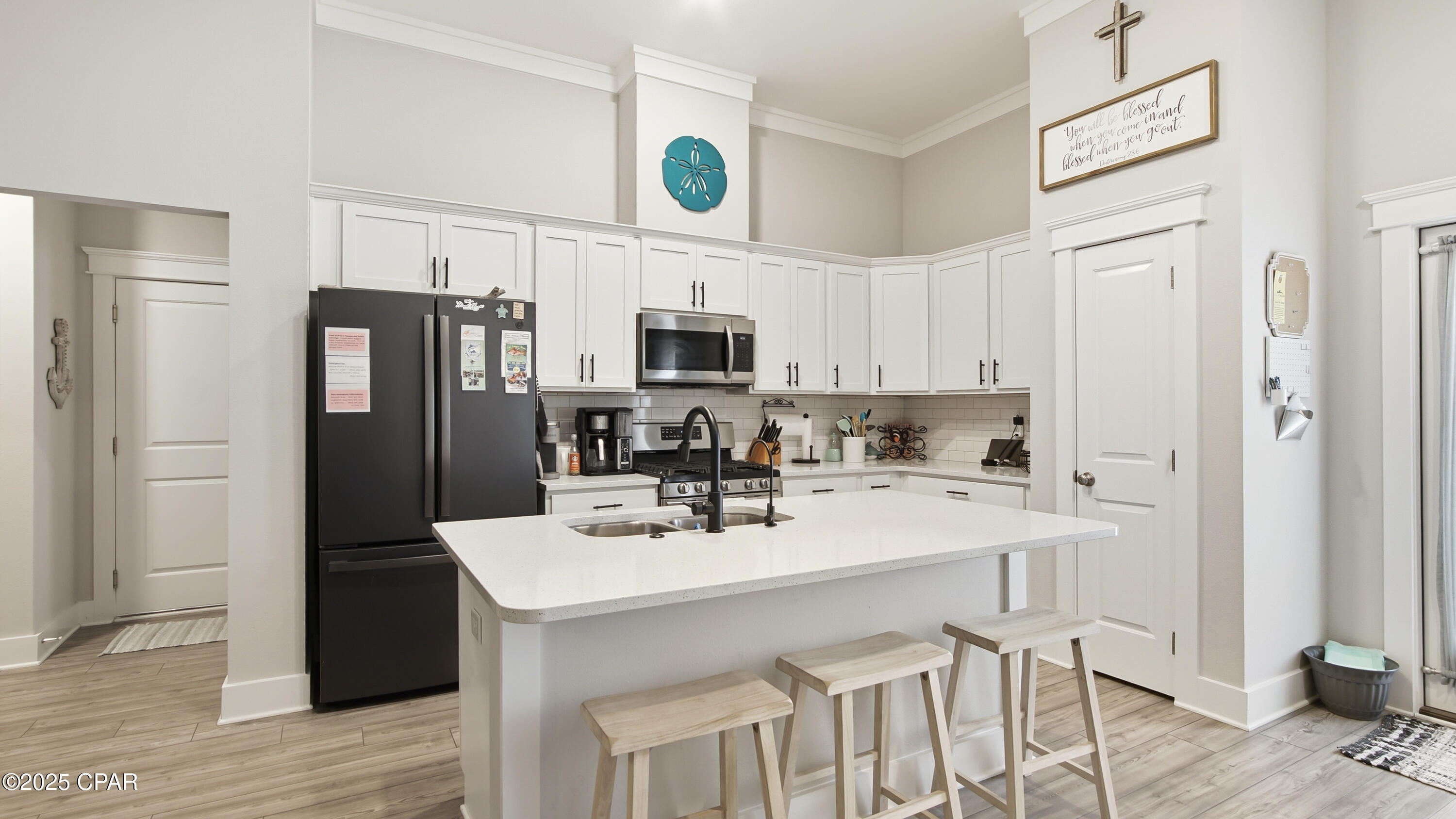 Image 27 For 102 St Charles Street