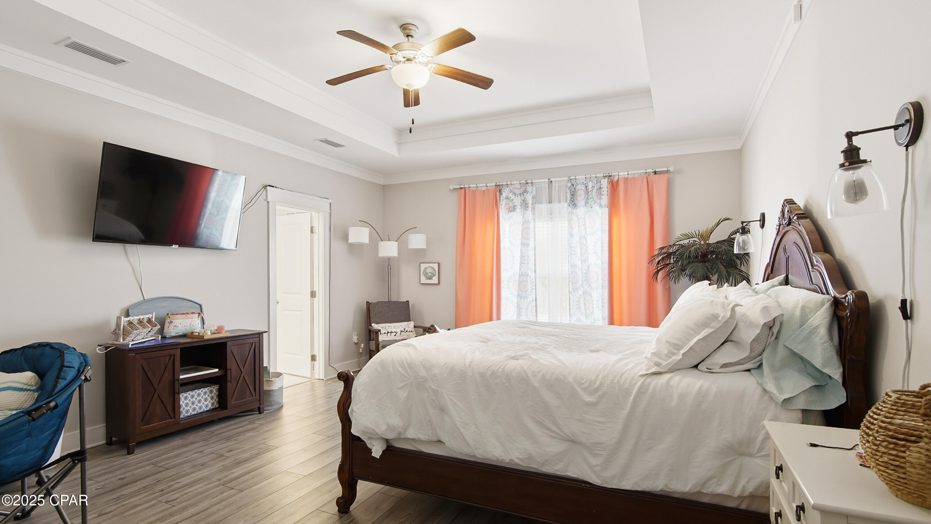 Image 30 For 102 St Charles Street