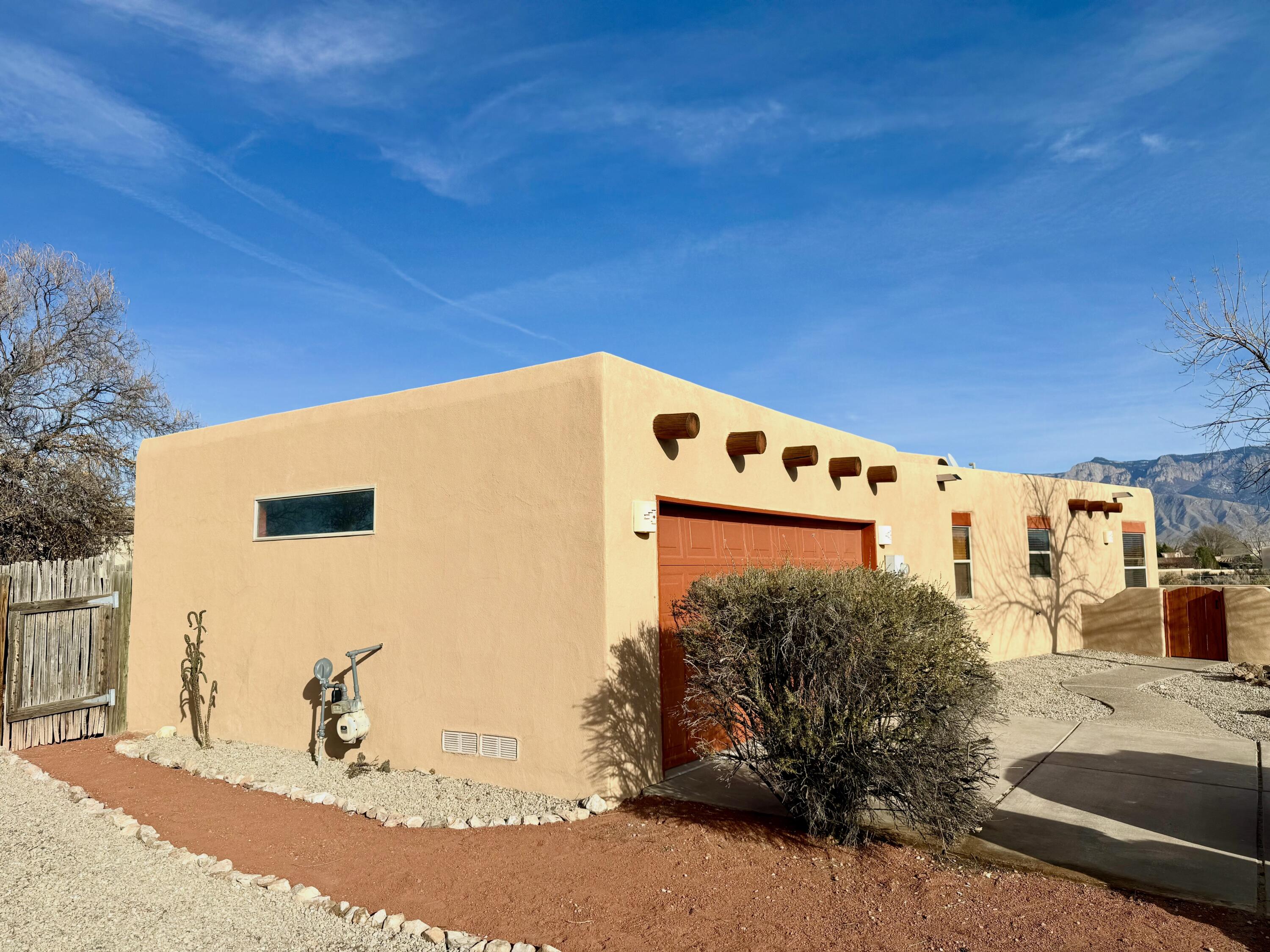 Homes for sale in Corrales, NM | 537 Dandelion Rd, Corrales, NM 87048 | MLS# 1096038