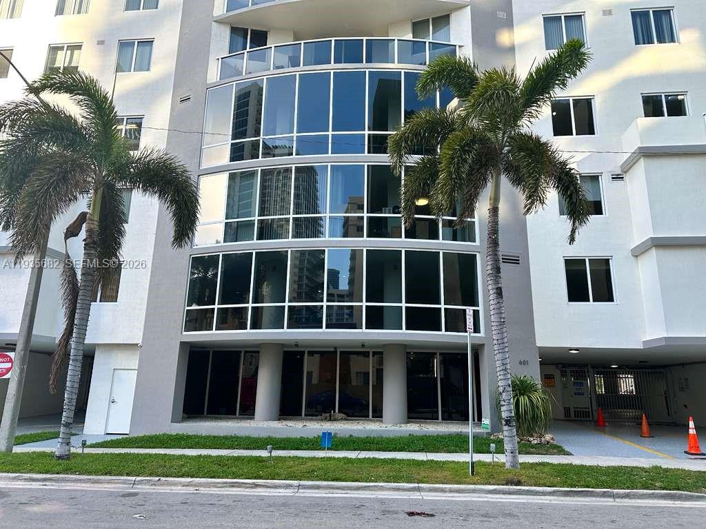 23 Biscayne Bay Condo