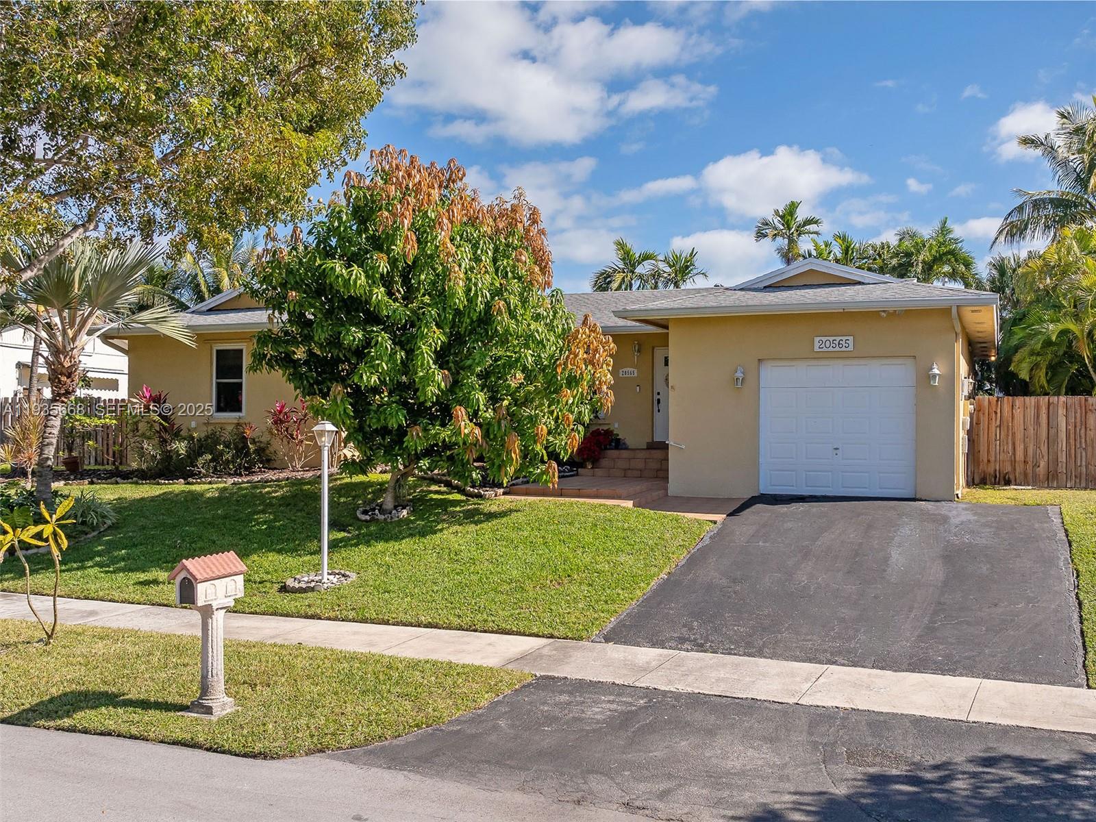 20565 80th Pl, Cutler Bay, Florida 33189