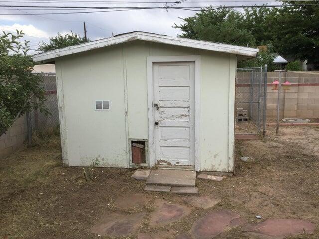 Homes for sale in Albuquerque, NM | 612 W Monroe St Se, Albuquerque, NM 87108 | MLS# 1096059