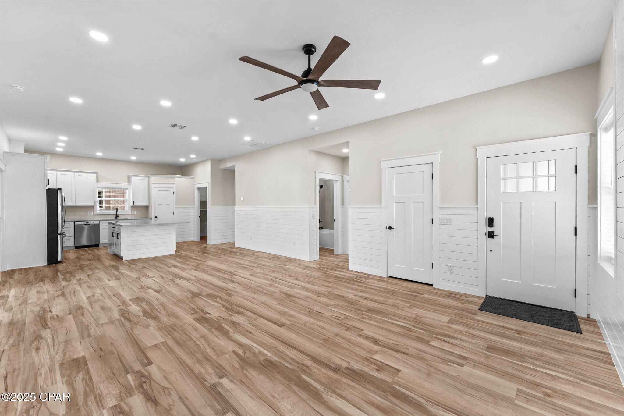 Image 19 For 6714 Harbour Boulevard