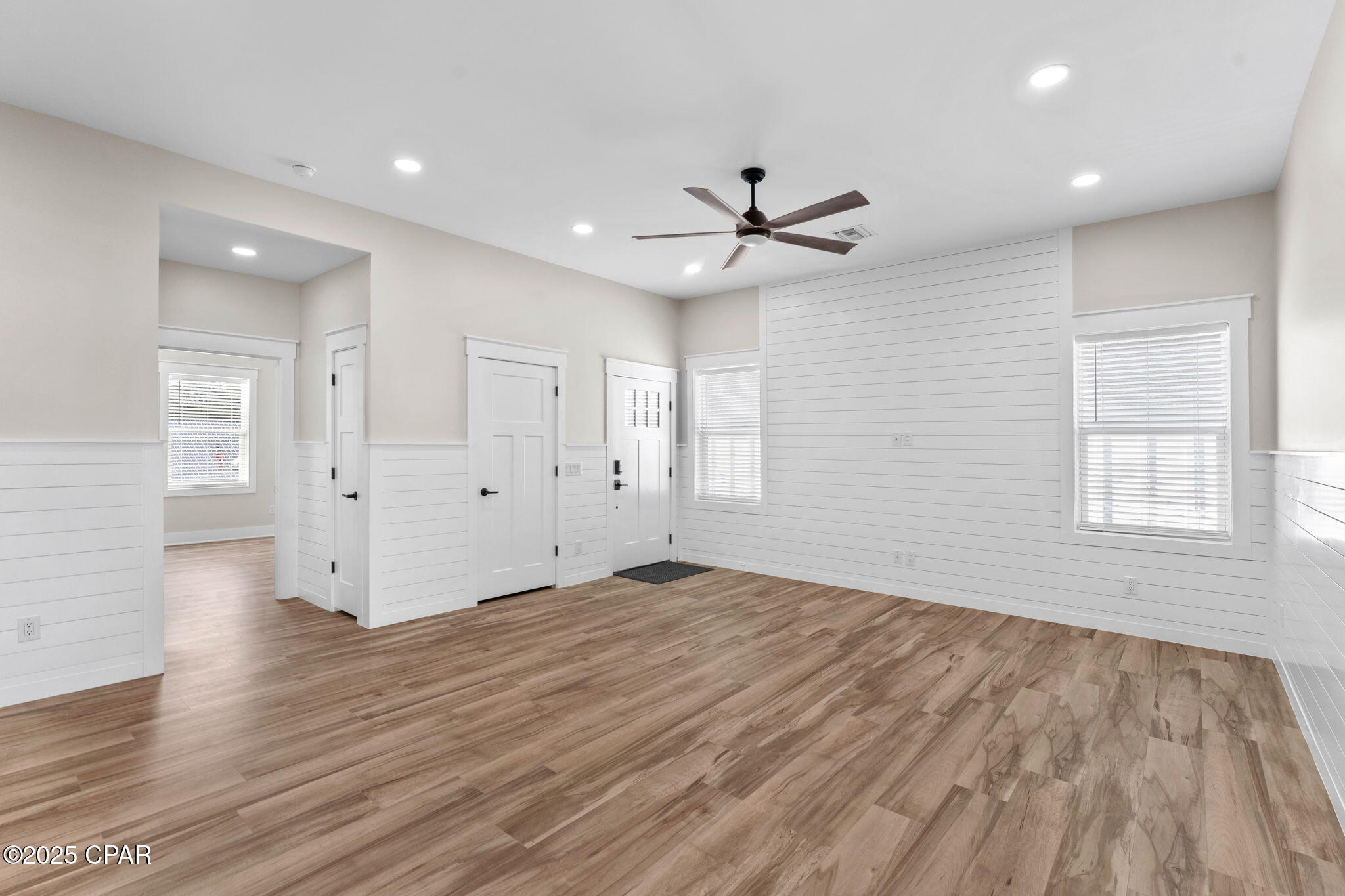 Image 21 For 6714 Harbour Boulevard