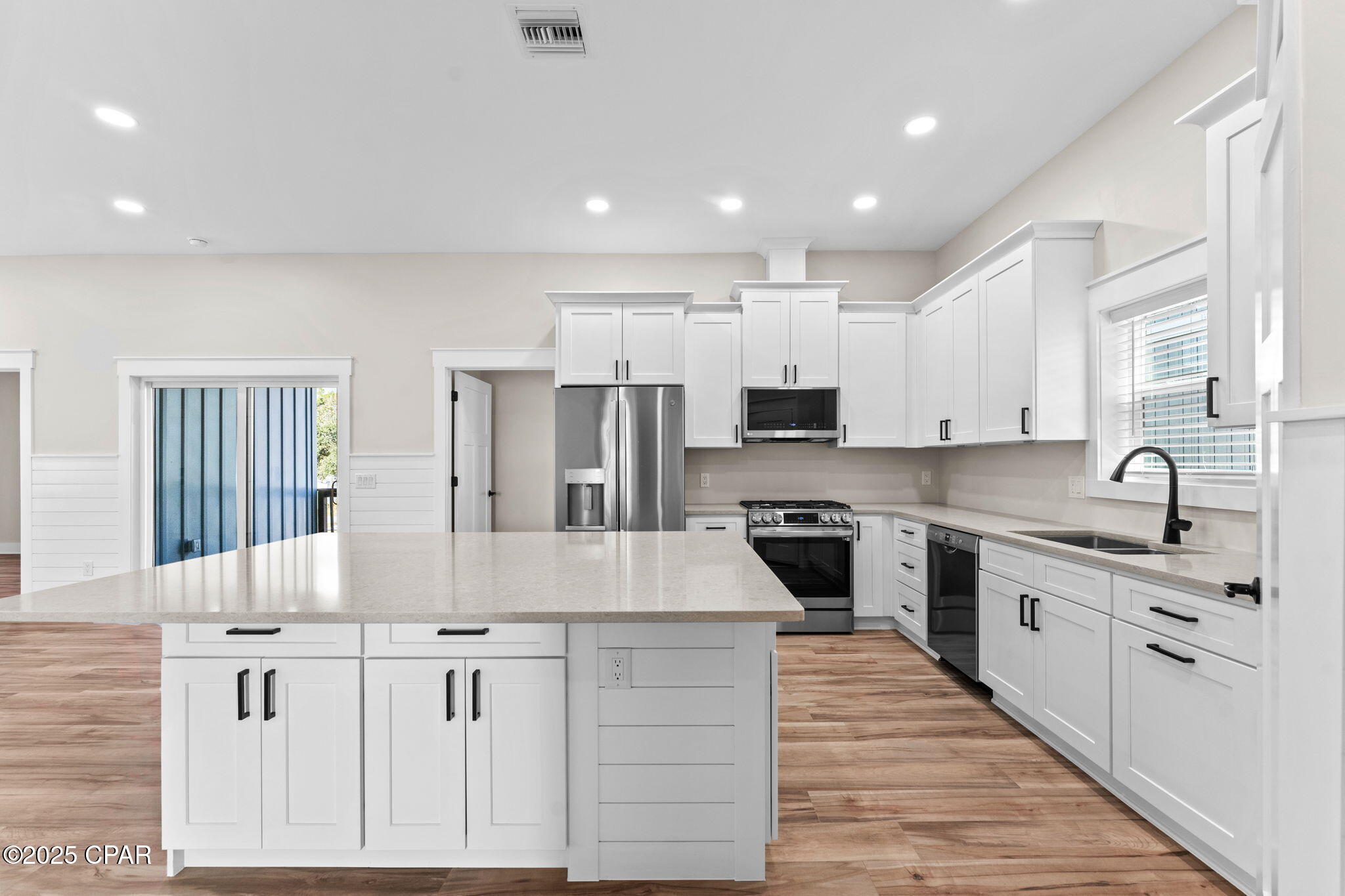 Image 23 For 6714 Harbour Boulevard