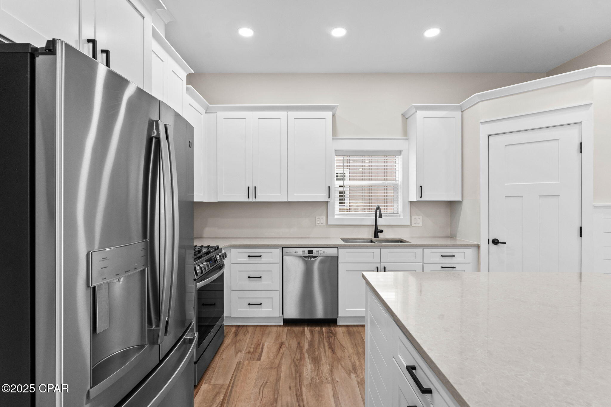 Image 30 For 6714 Harbour Boulevard