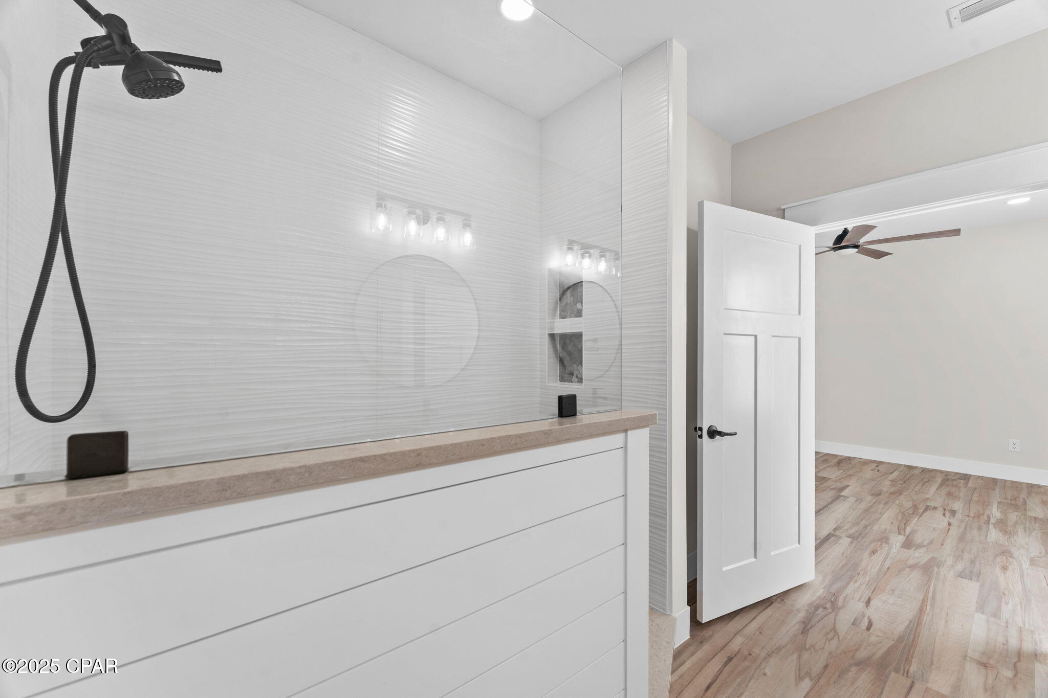 Image 36 For 6714 Harbour Boulevard