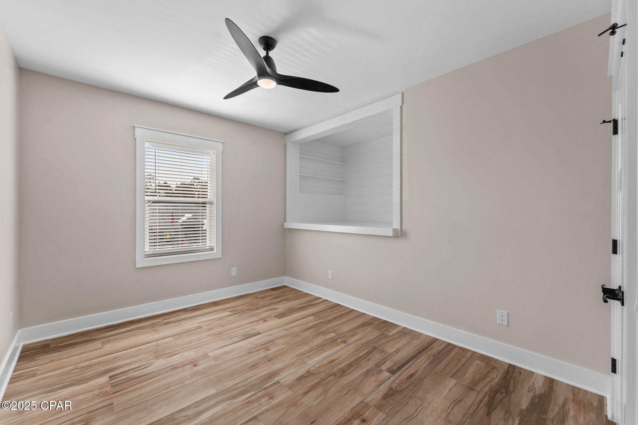 Image 49 For 6714 Harbour Boulevard