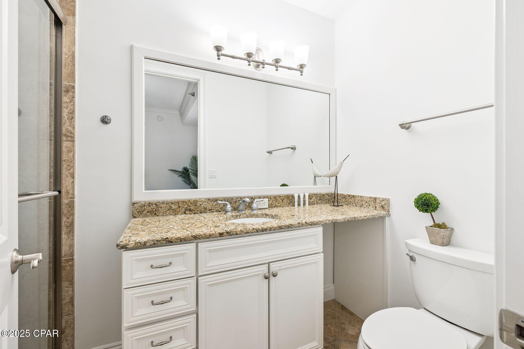Listing photo id 20 for 118 Carillon Market Street 102