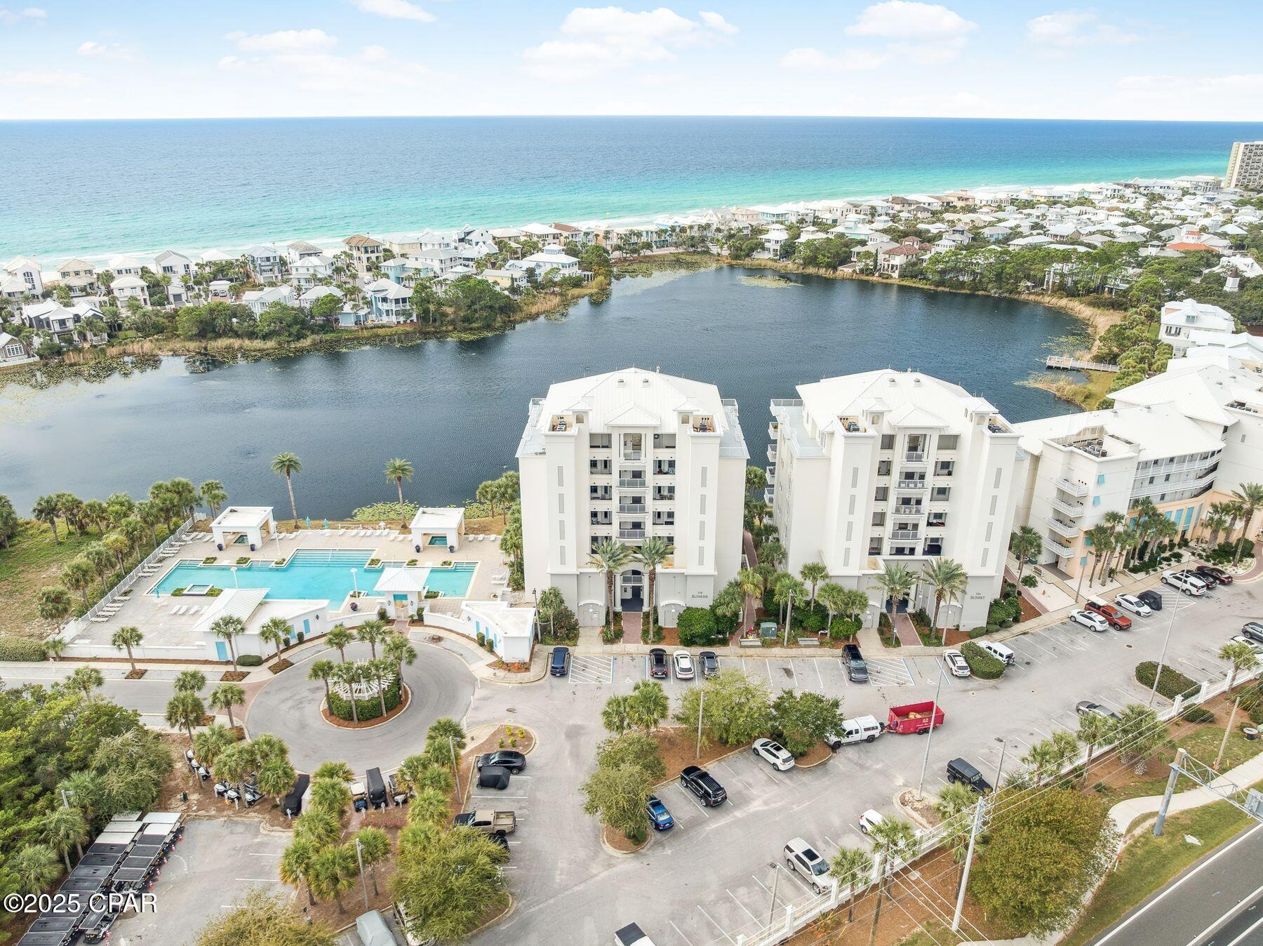 Listing photo id 31 for 118 Carillon Market Street 102