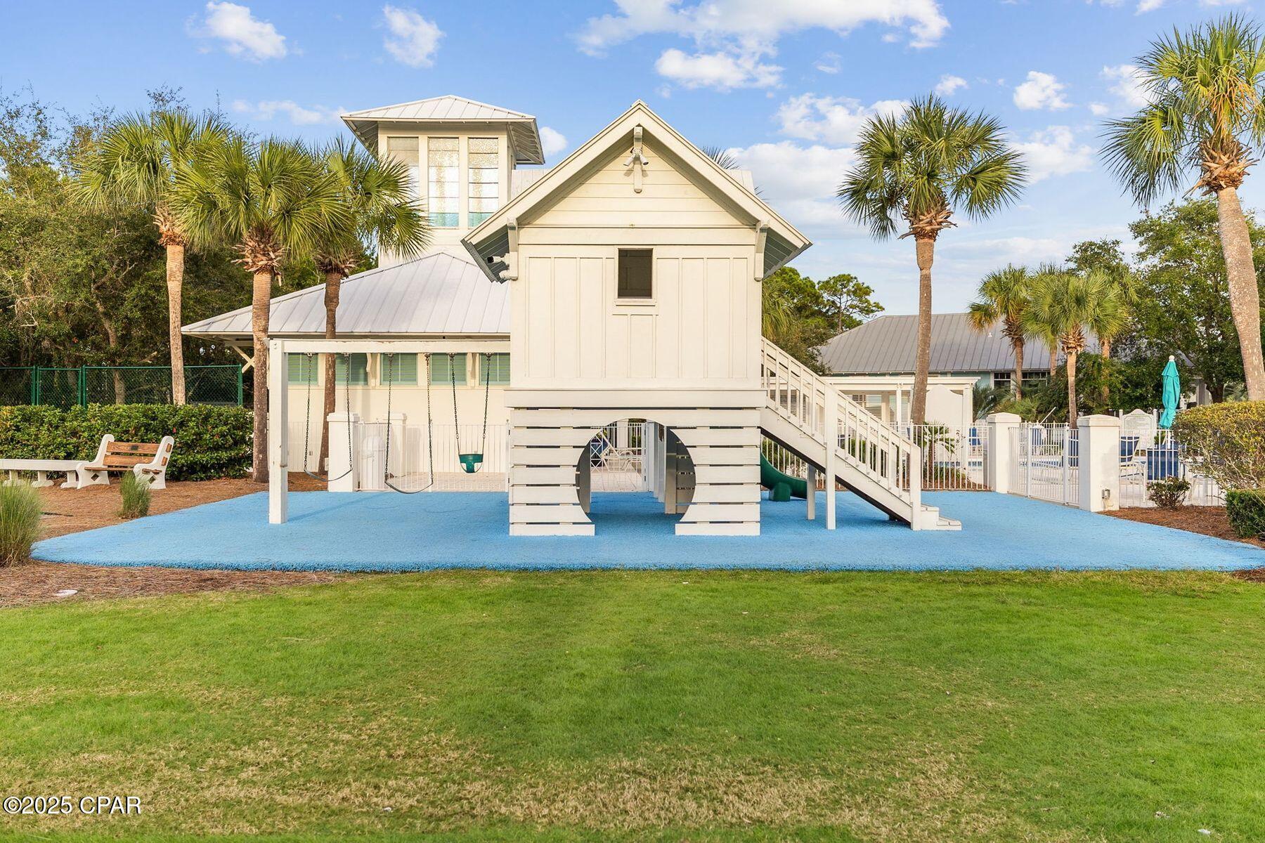 Image 36 For 118 Carillon Market Street 102