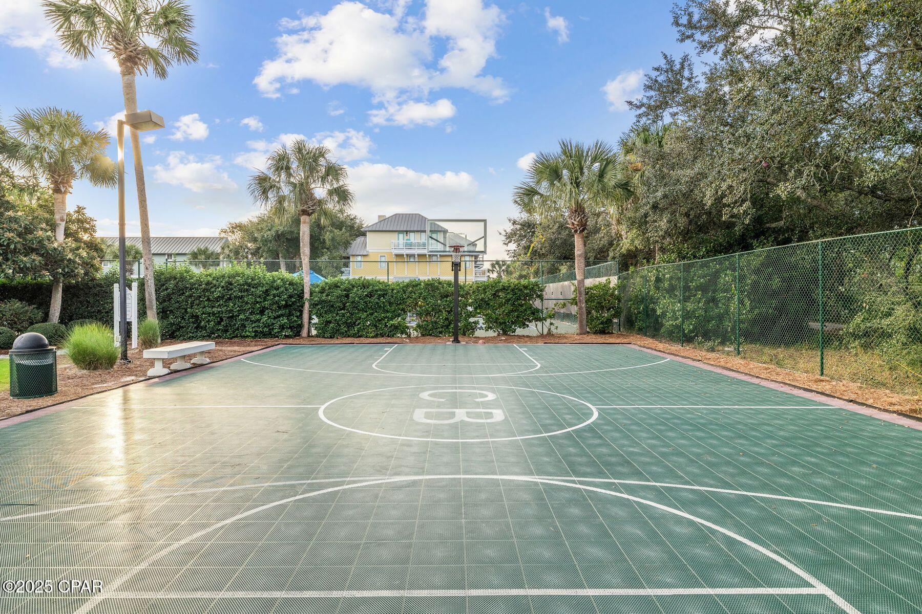 Image 39 For 118 Carillon Market Street 102