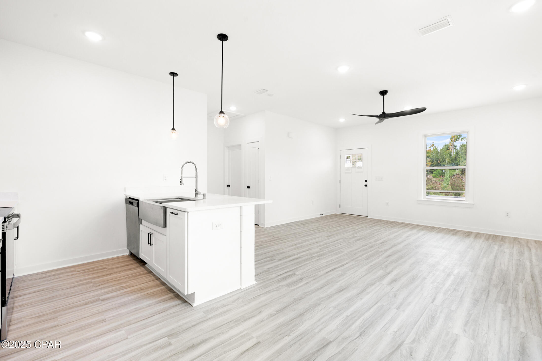 Image 13 For 2601 6th Street