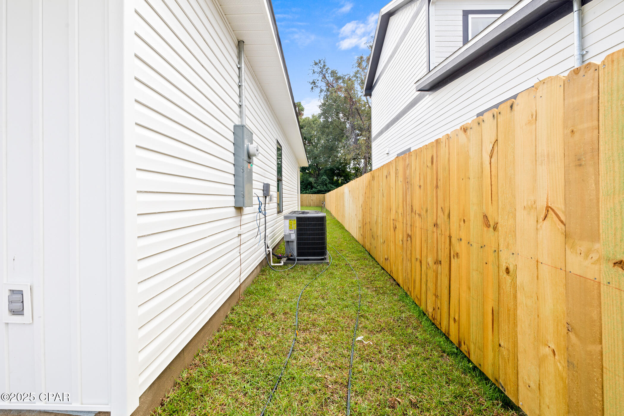 Image 32 For 910 9th Court