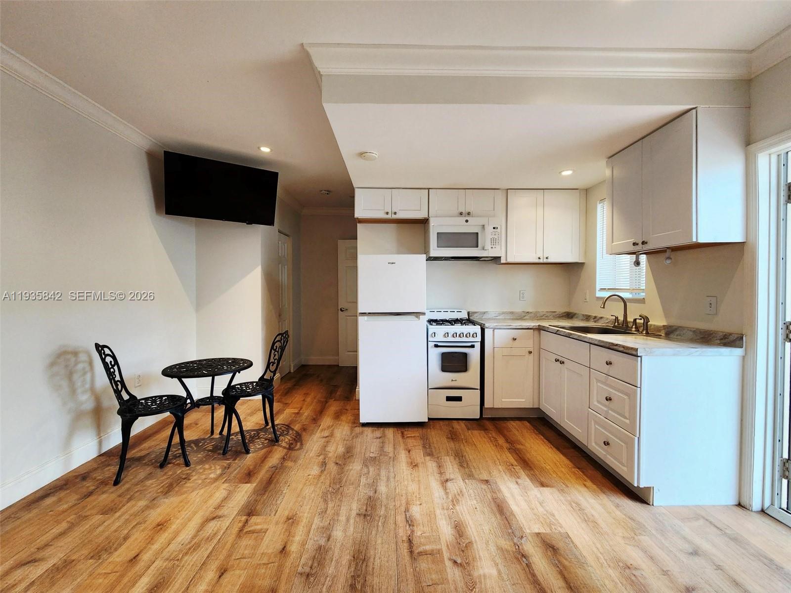 New Yorker Condo