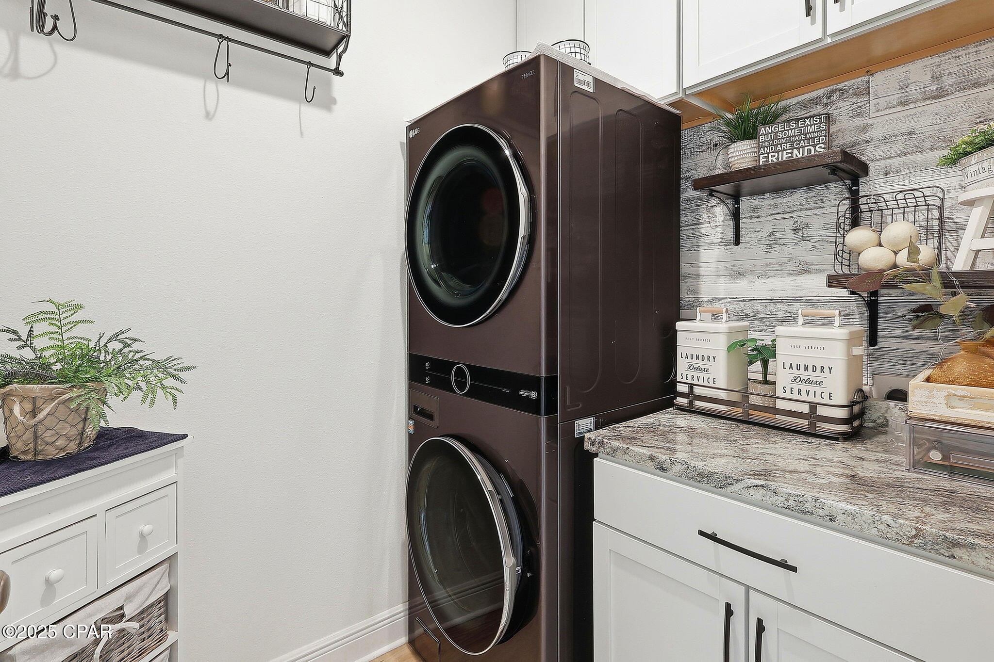 Image 20 For 158 Tierra Verde Way