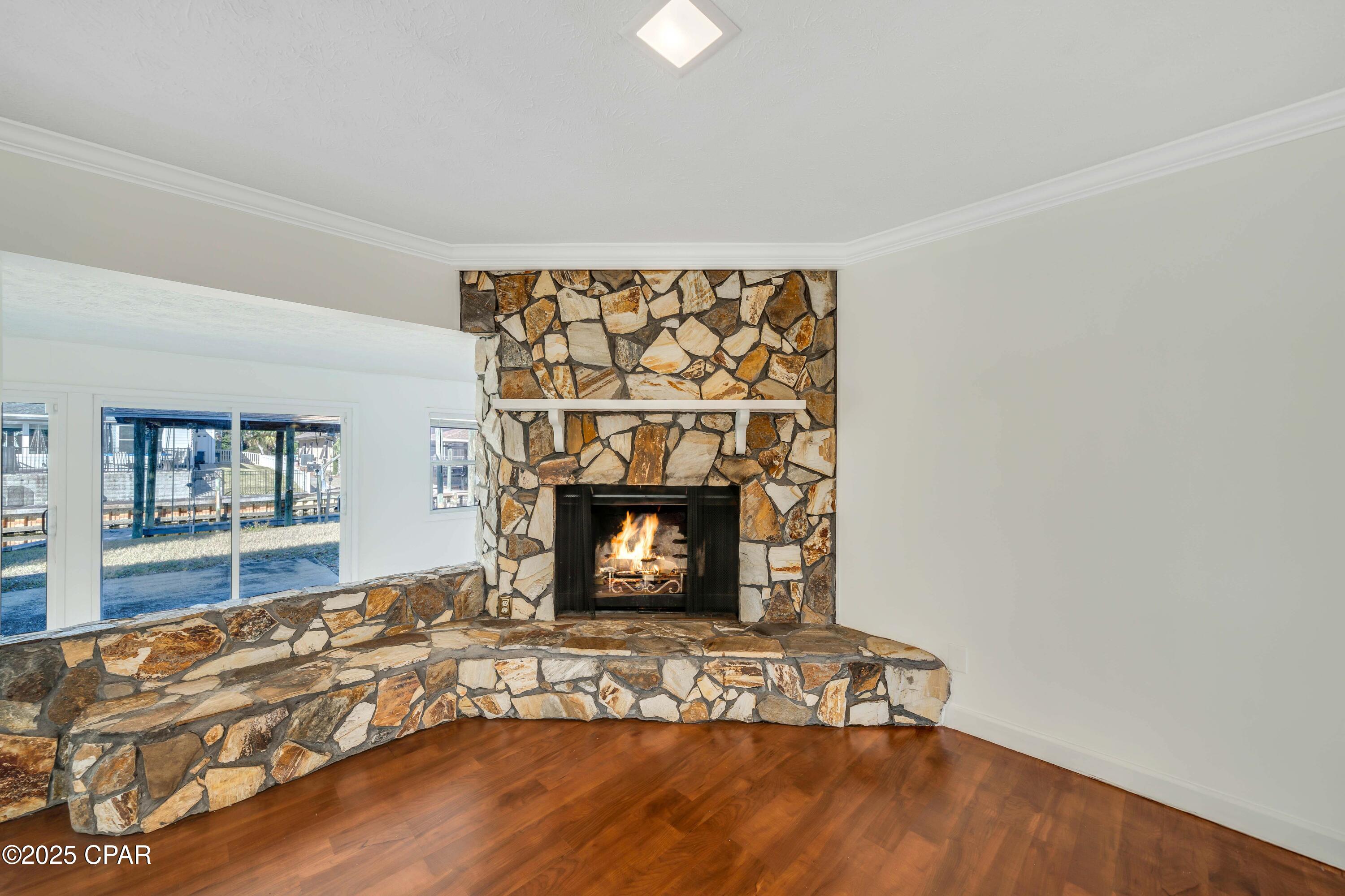 Image 8 For 205 Sunset Lane