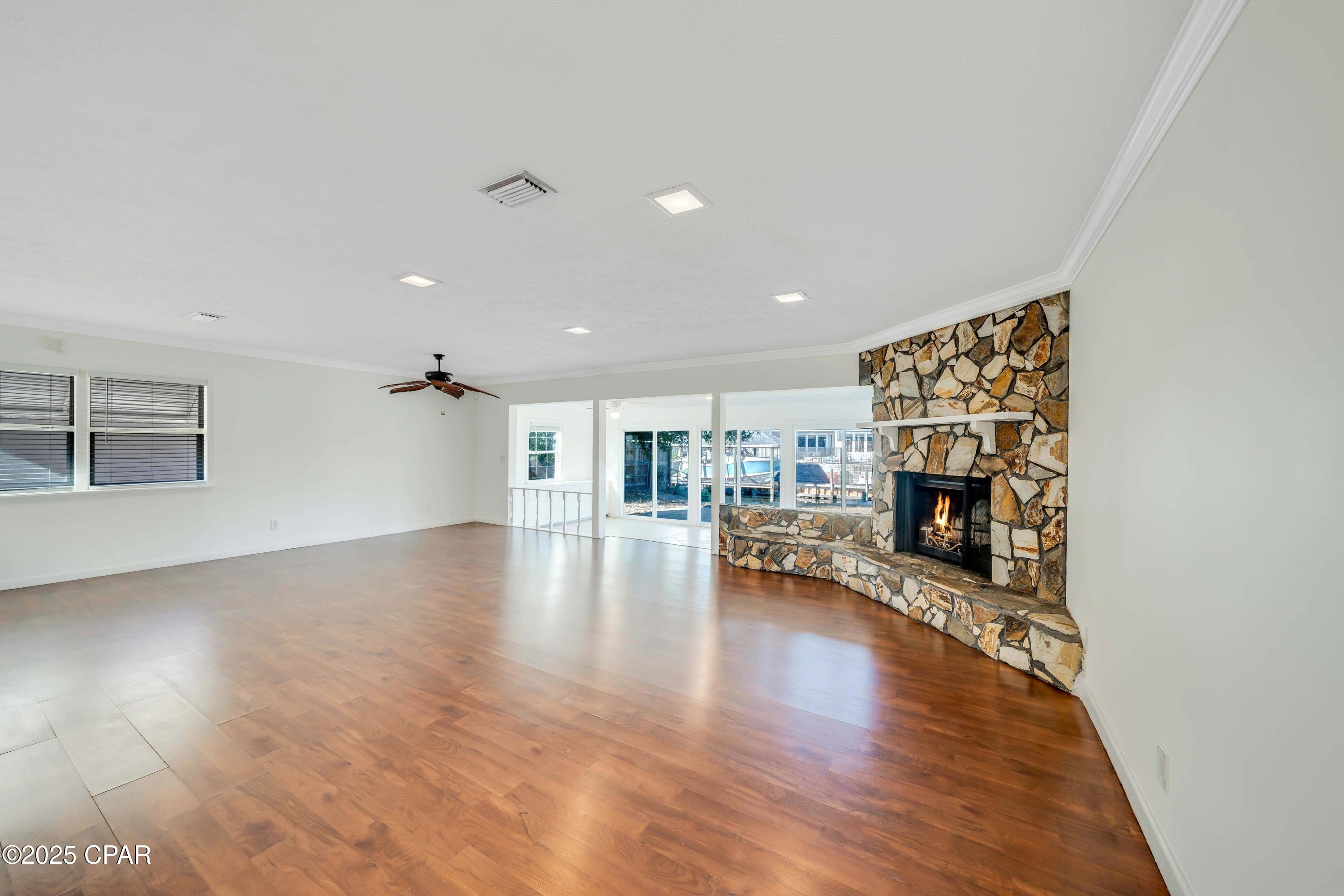 Image 9 For 205 Sunset Lane