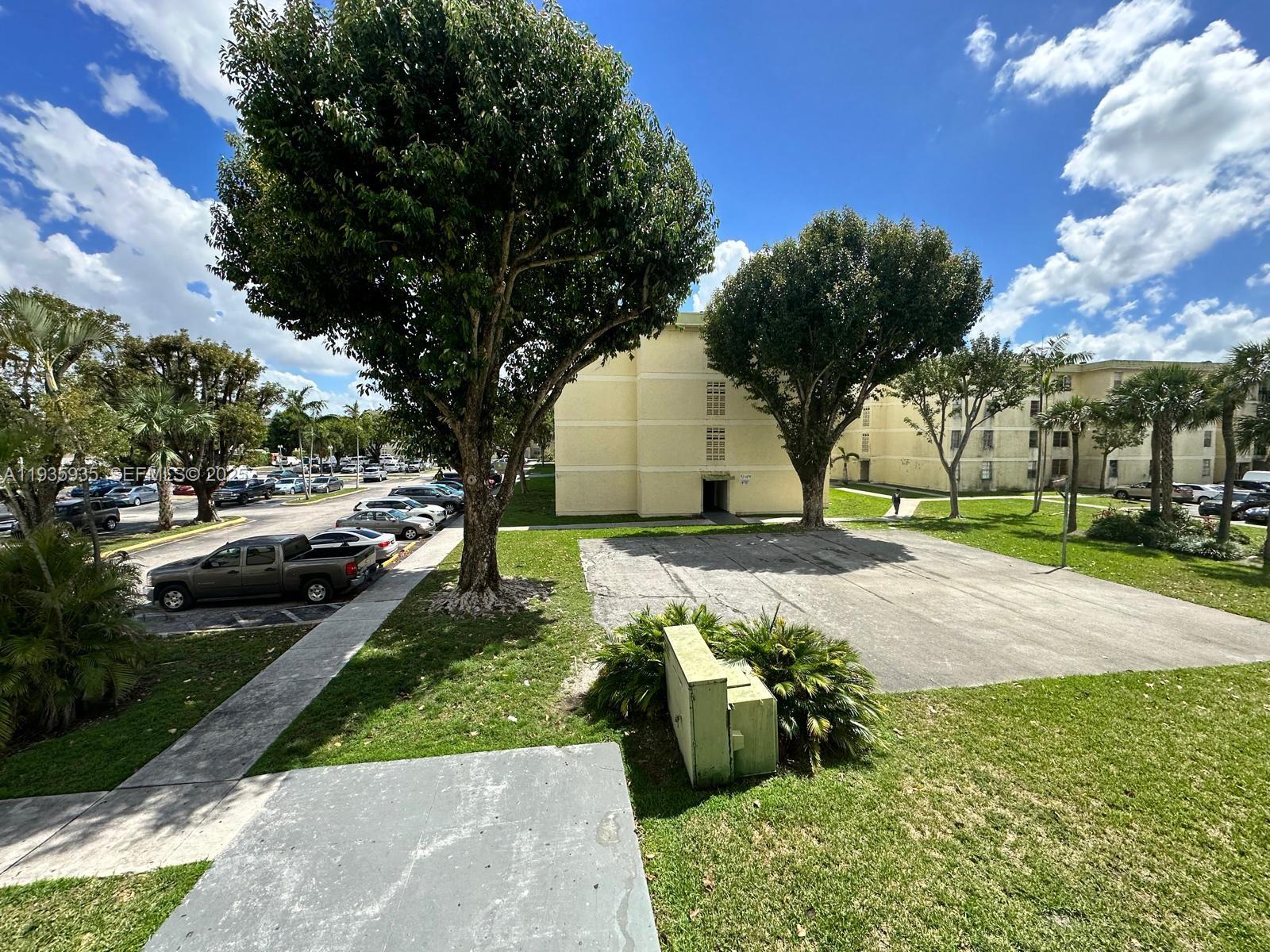 1875 56th St Unit 301, Hialeah, Florida 33012