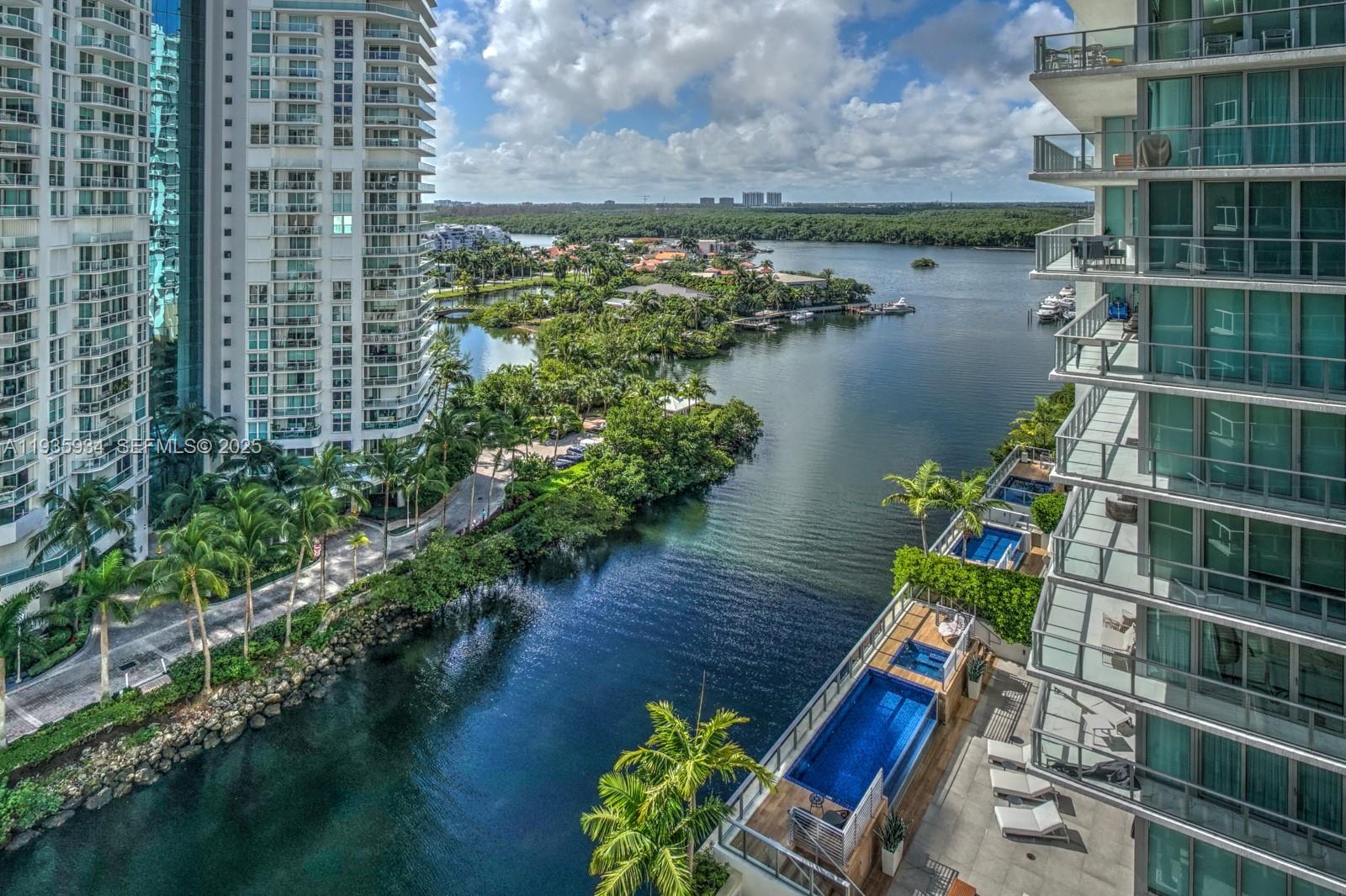 Apartamento para Alugar em Sunny Isles Beach, FL