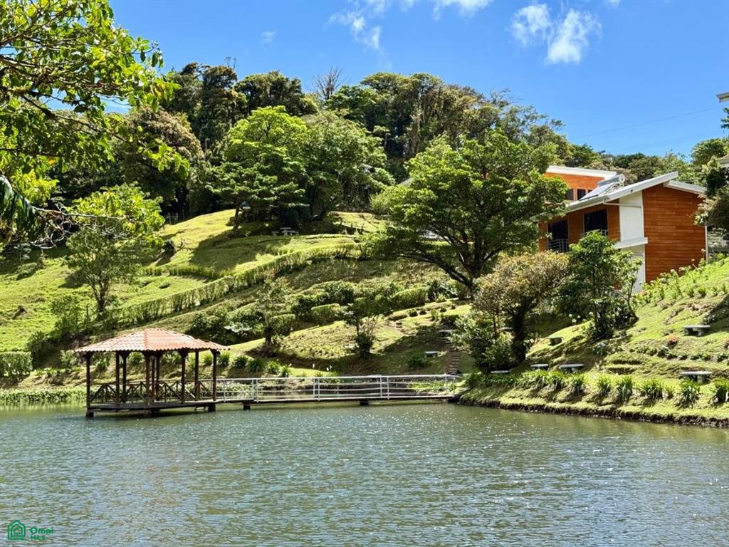 14 bed Commercial For Sale in Puntarenas, Puntarenas - 1