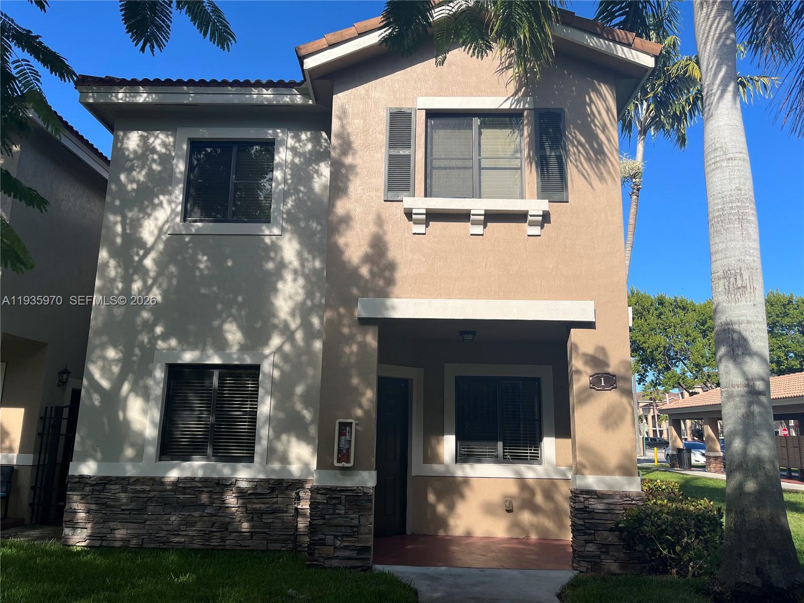 The Courts At Bayshore I