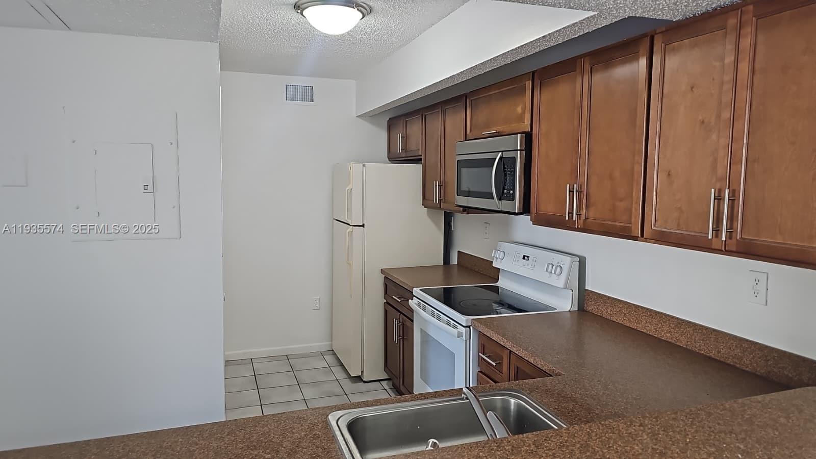 Amazing first floor corner 2 bedroom, 2 bathroom apartment over 1130 SF in Cutler Bay. Included: Doble balcony, central air, dishwasher, pool, updated kitchen, and washer dryer. Best Amenities: Pool, Party room, Fitness, Tennis, jacuzzi, Several BBQ, Kids Playground… Utilities included: Water and Garbage, Small pet friendly. Date Available: Immediately! ONLY: $1950 Rent & 2 months to move in , Approval cost $0 and in 48 hours!!