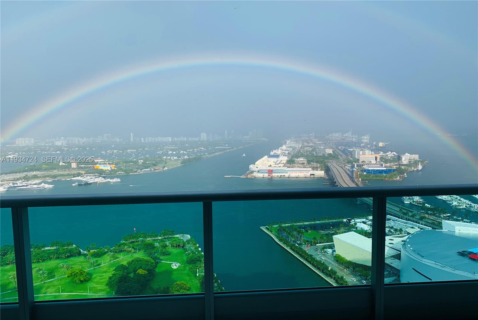 Condo for Sale in Miami, FL