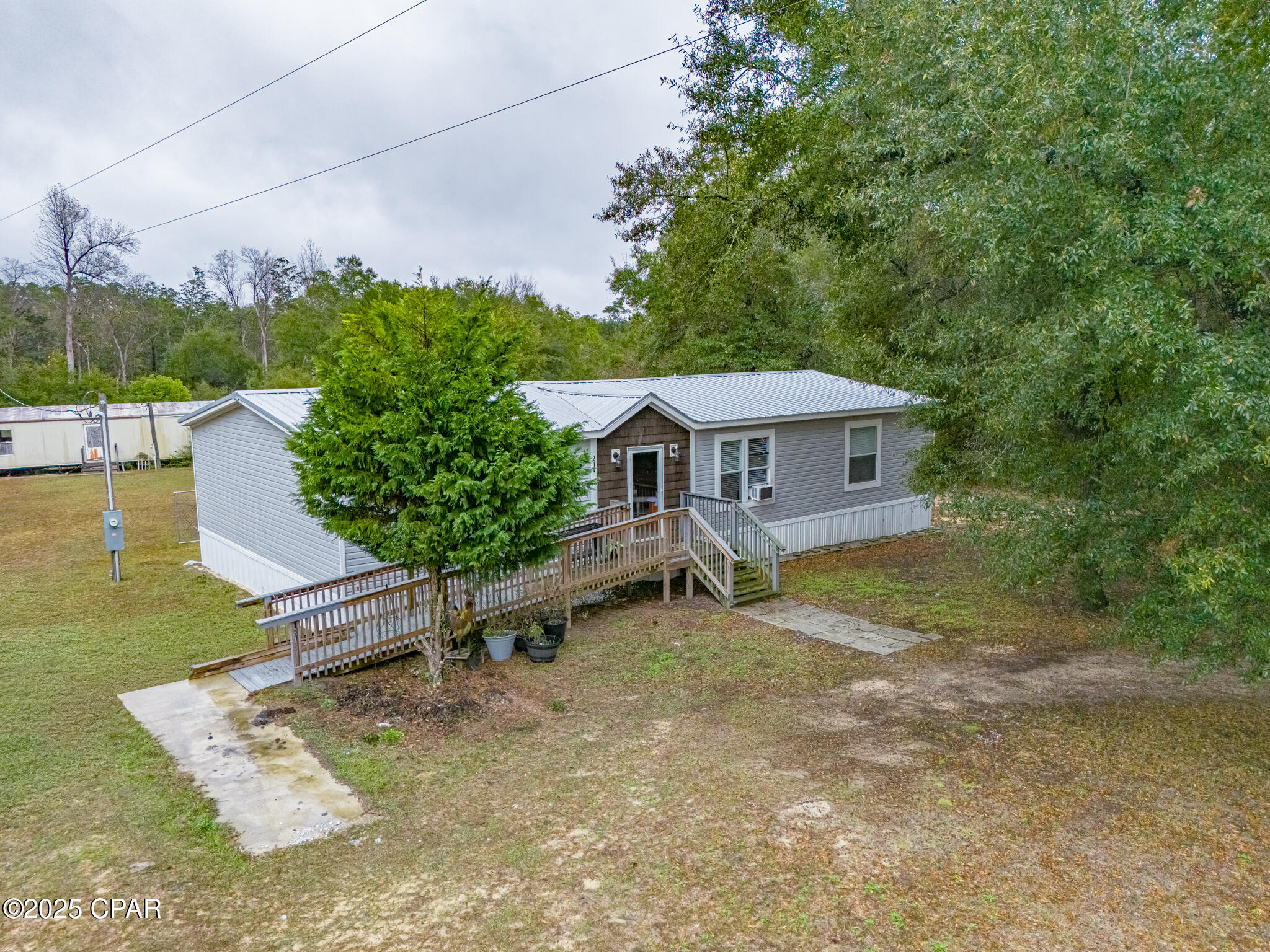 Details for 214 Lakepoint Road, Alford, FL 32420